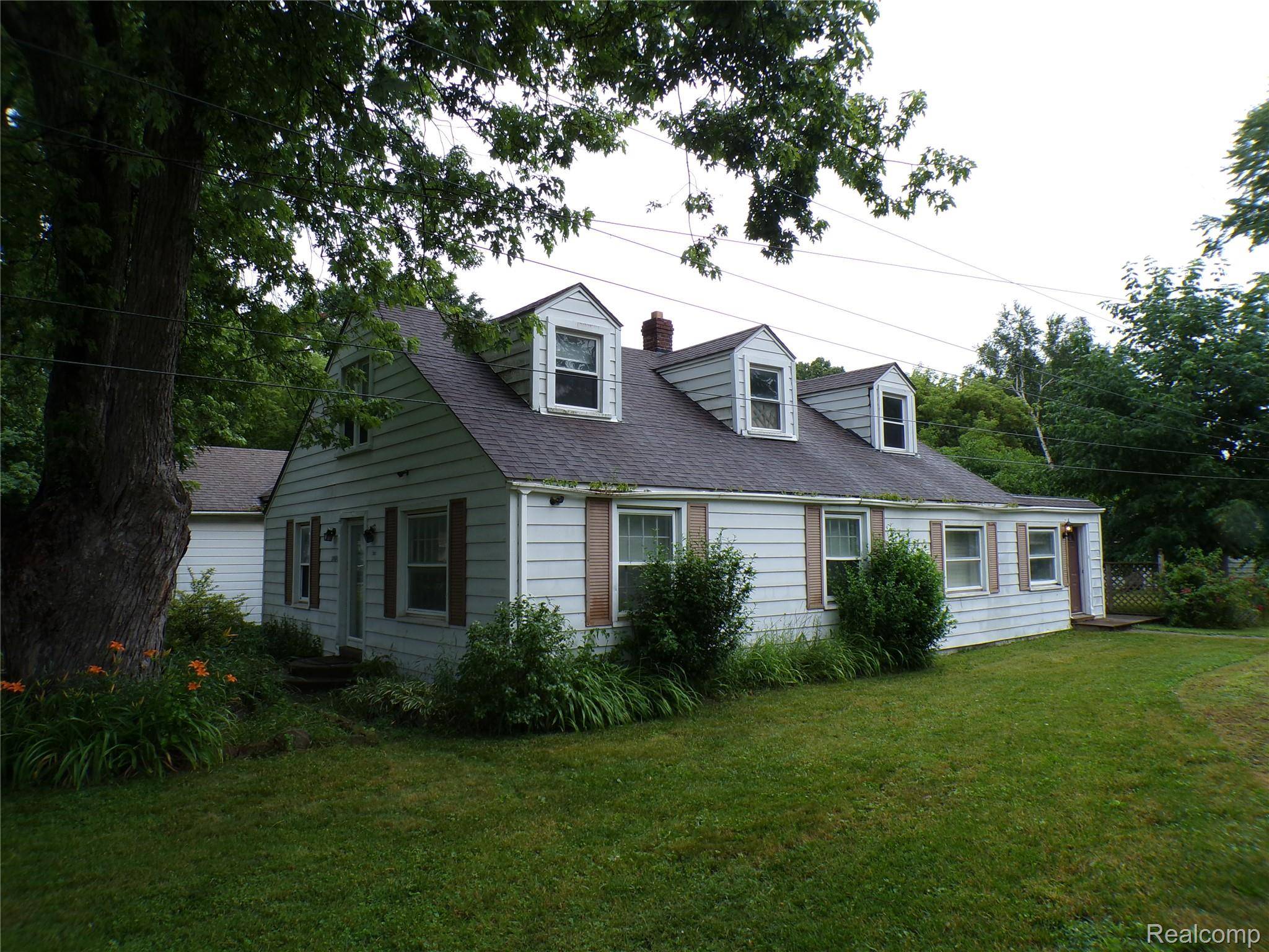 Redford, MI 48240,20010 Lexington