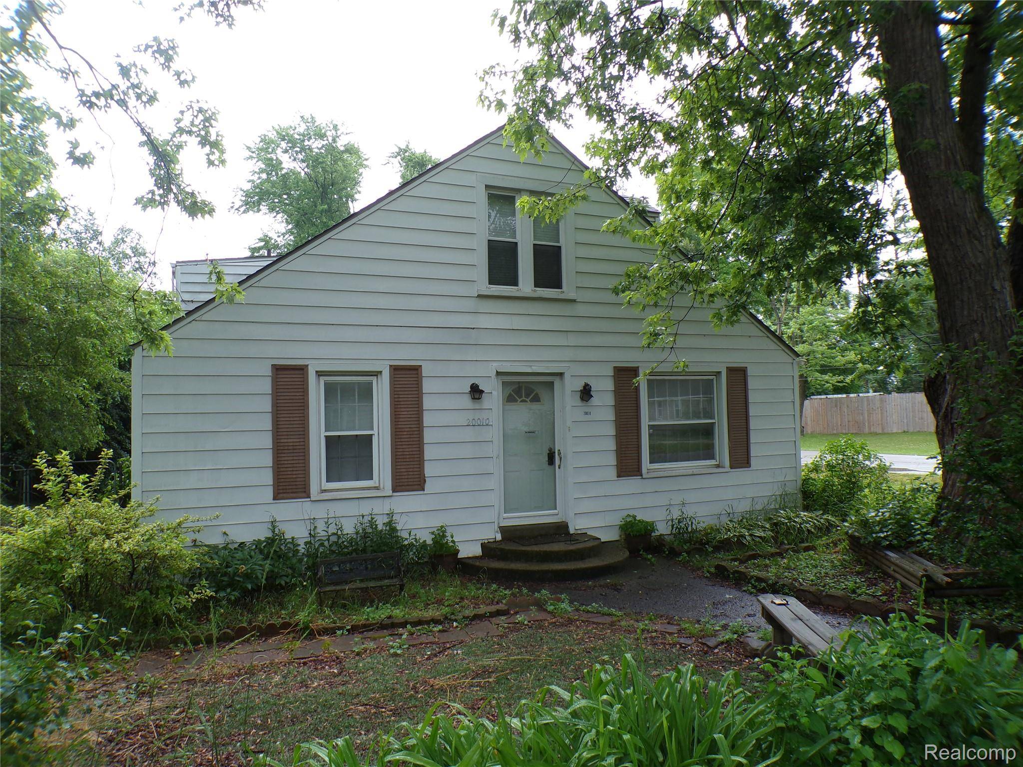 Redford, MI 48240,20010 Lexington