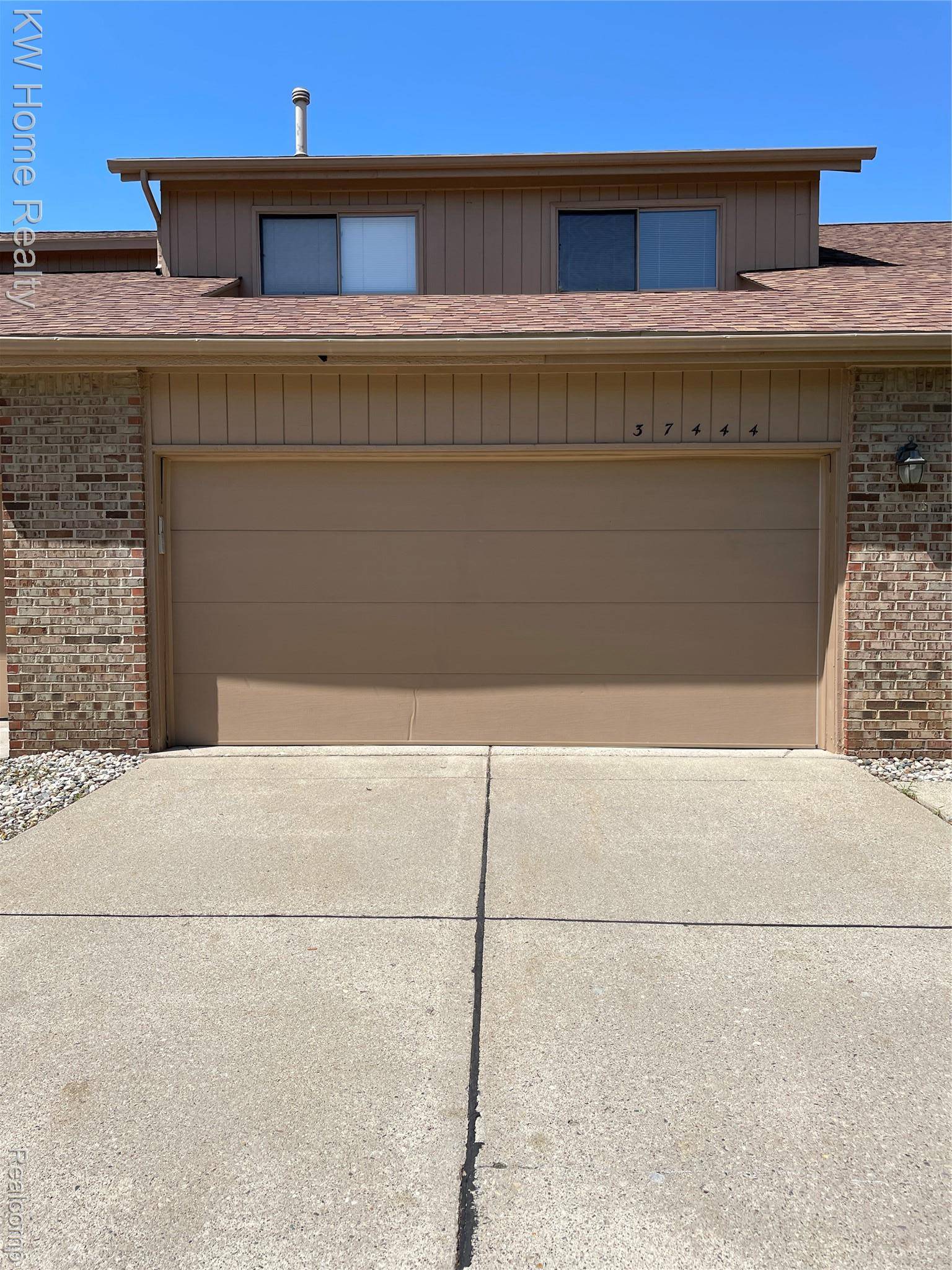 Livonia, MI 48152,37444 N Laurel Park DR #3