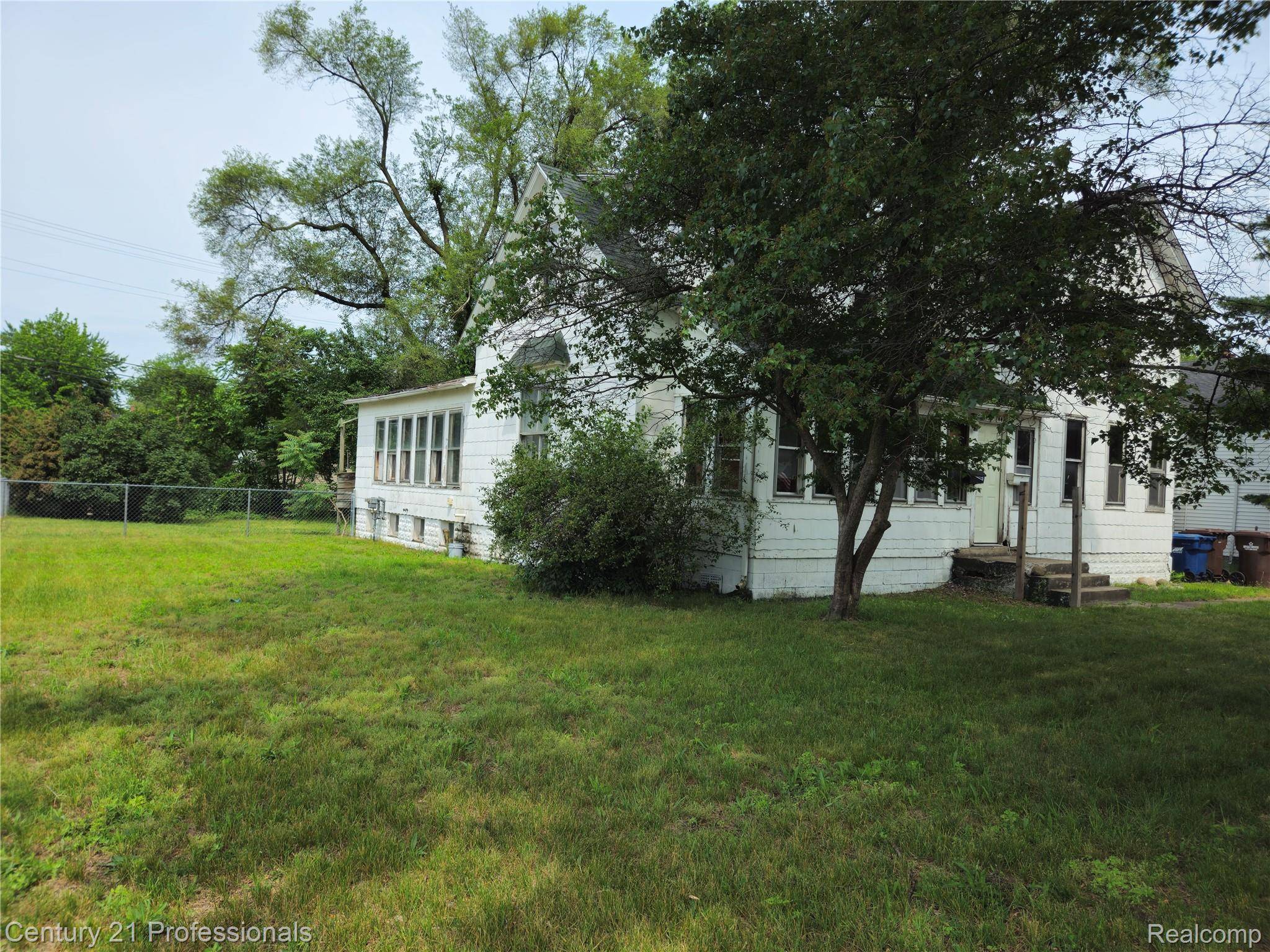 Wayne, MI 48184,4428 Elizabeth ST