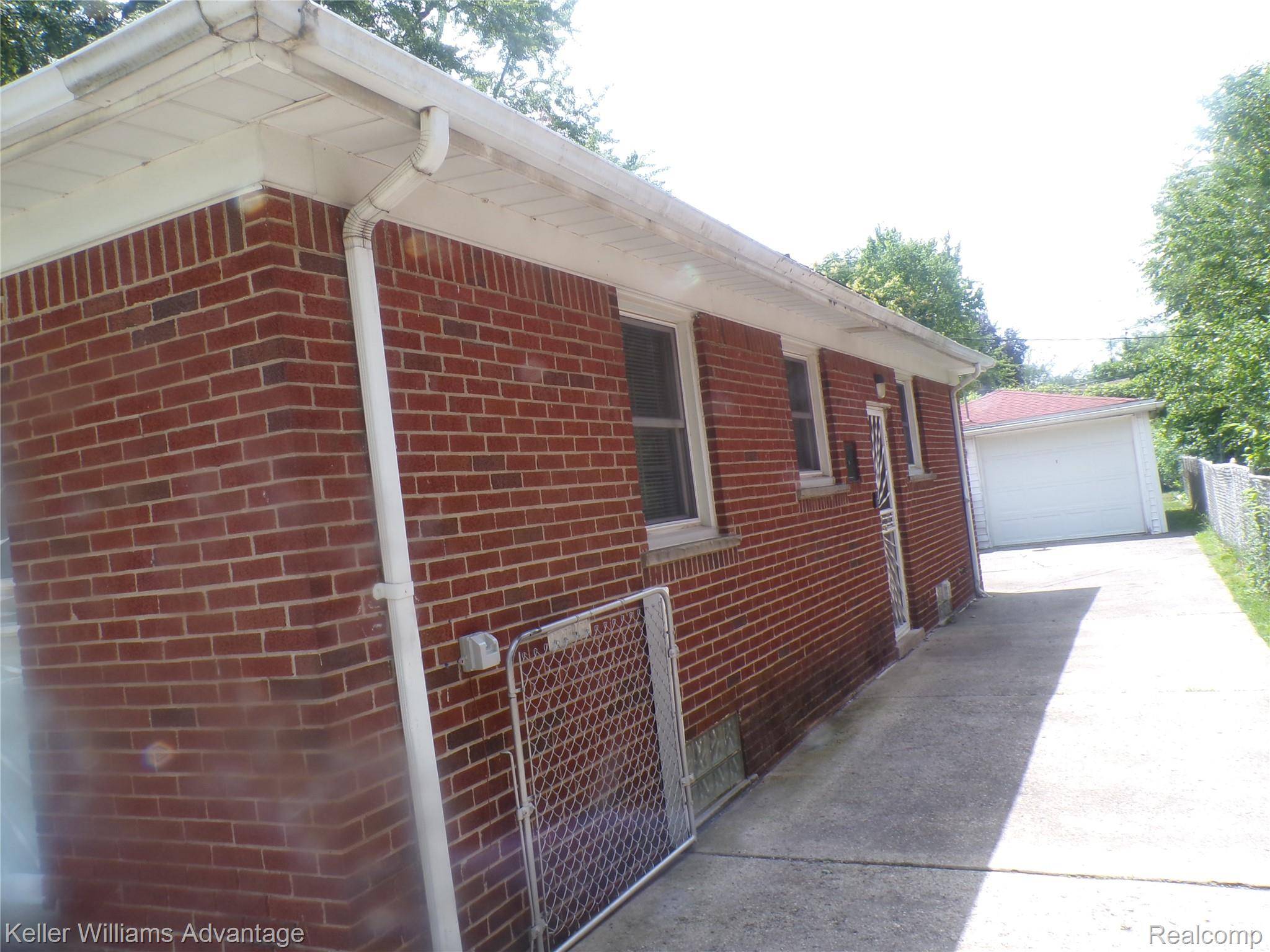 Detroit, MI 48223,12915 W Parkway ST