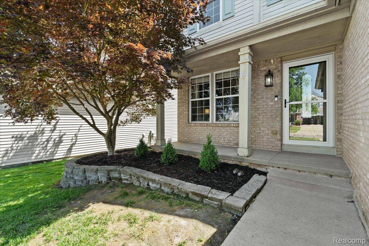 Howell, MI 48843,1032 Tudor LN