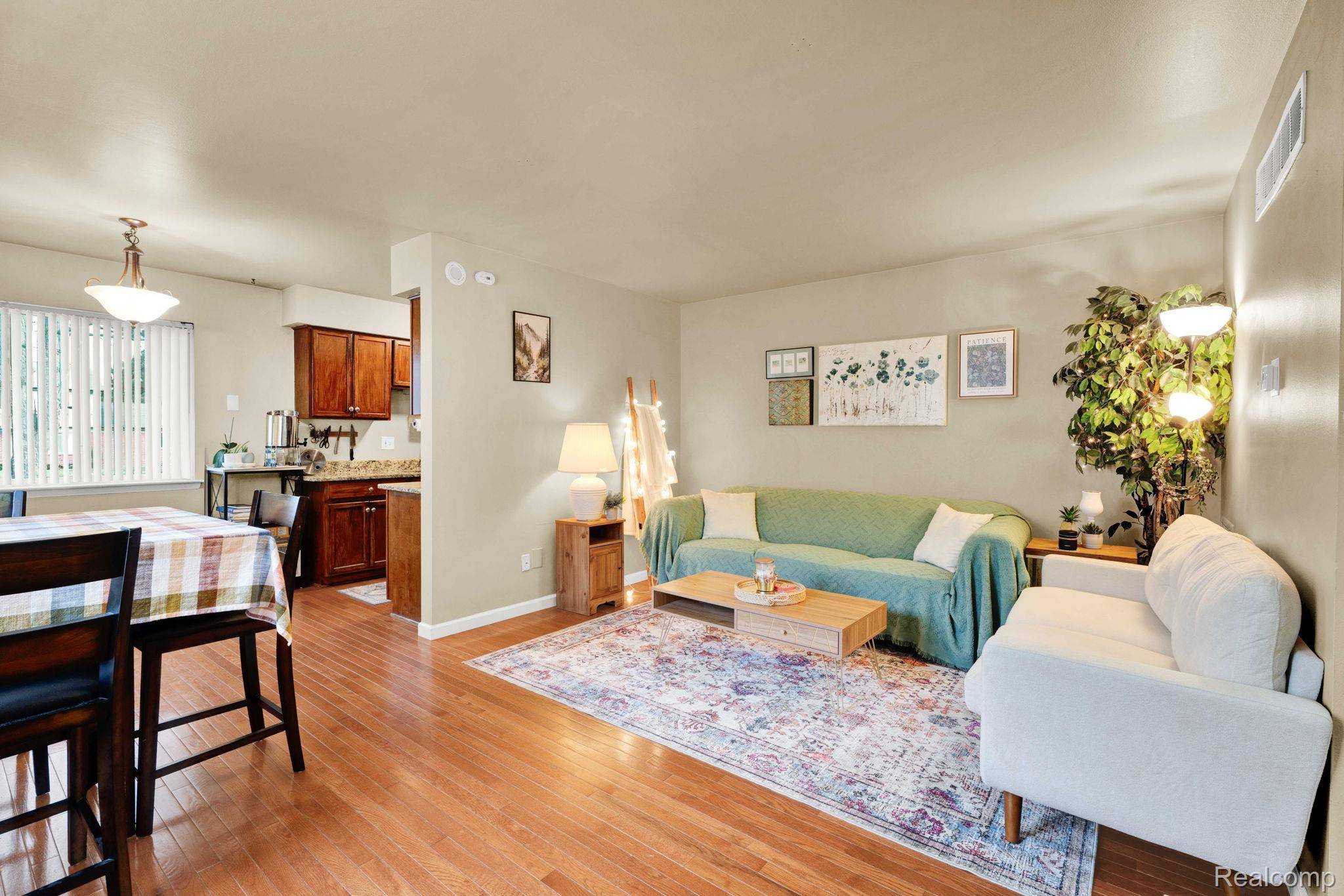 Shelby Twp, MI 48317,2220 Orchard Crest ST