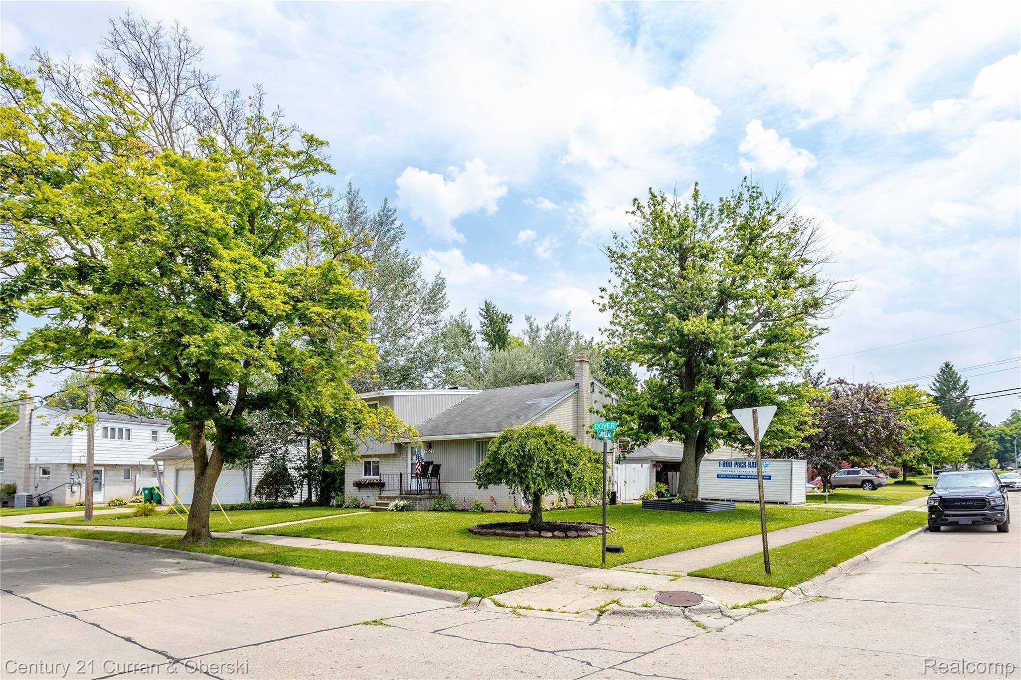 Garden City, MI 48135,32521 Dover ST