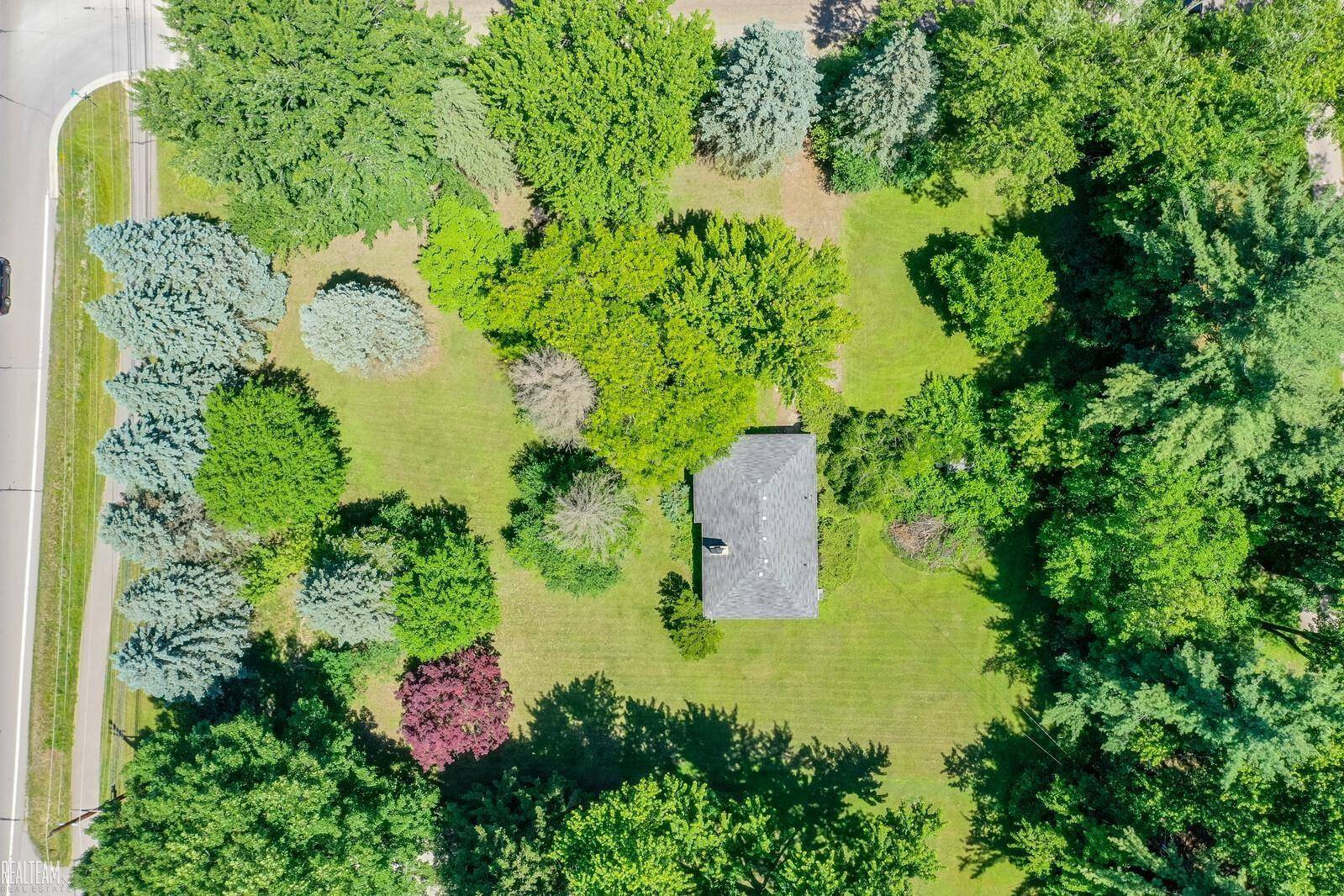 Rochester Hills, MI 48309,1755 W Avon RD