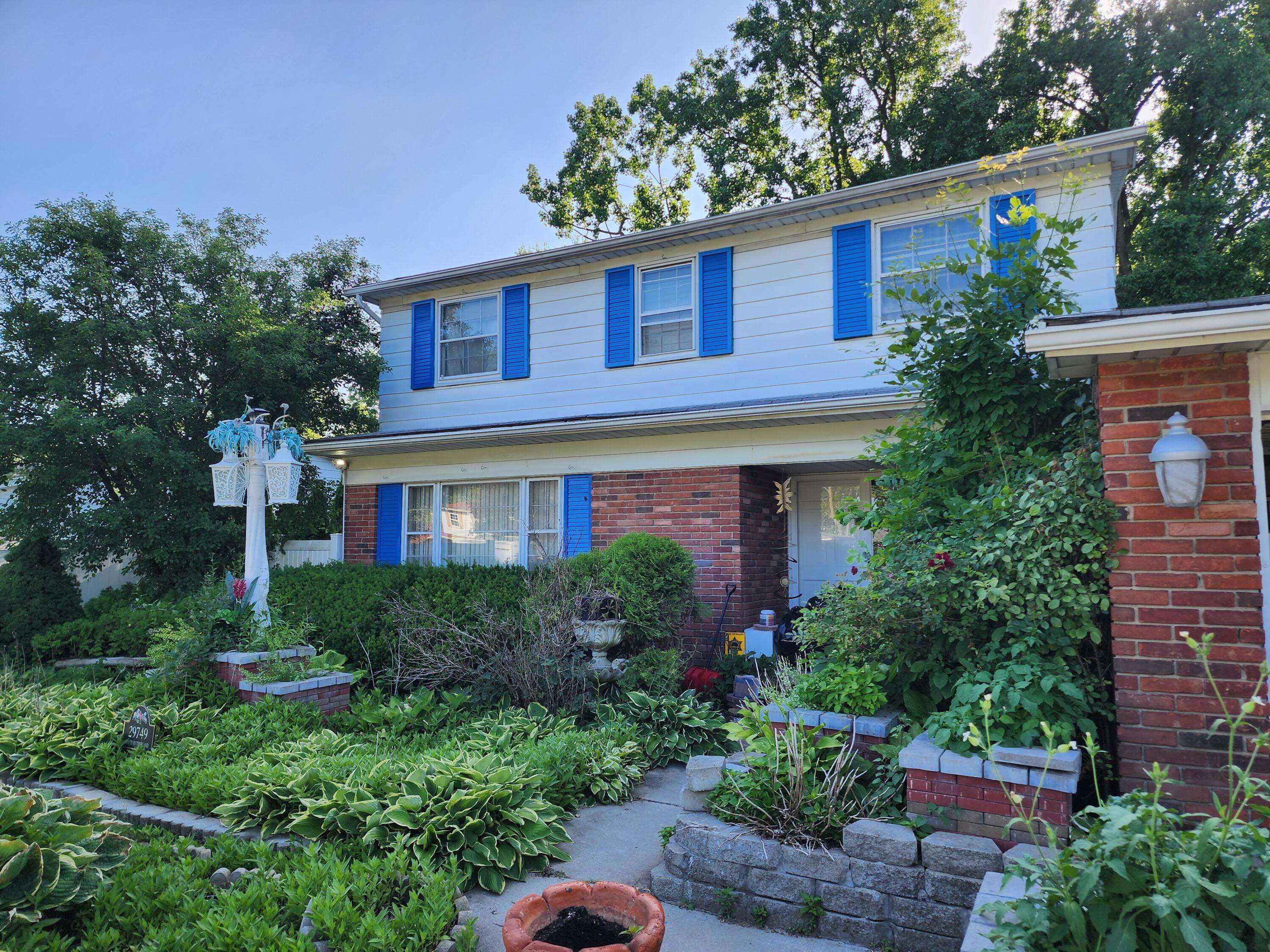 29749 N Rutherland ST, Southfield City, MI 48076