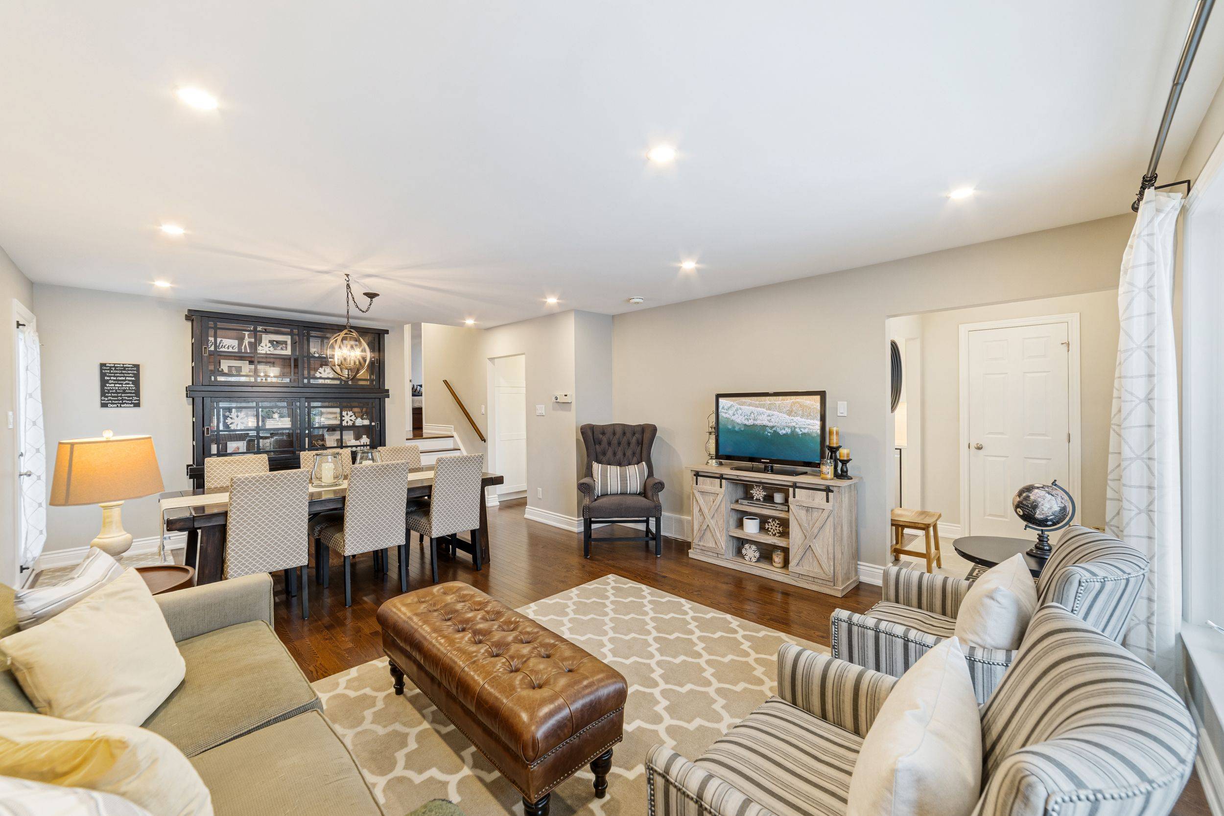 Oakville, ON L6L 3M1,437 Withnell CRES