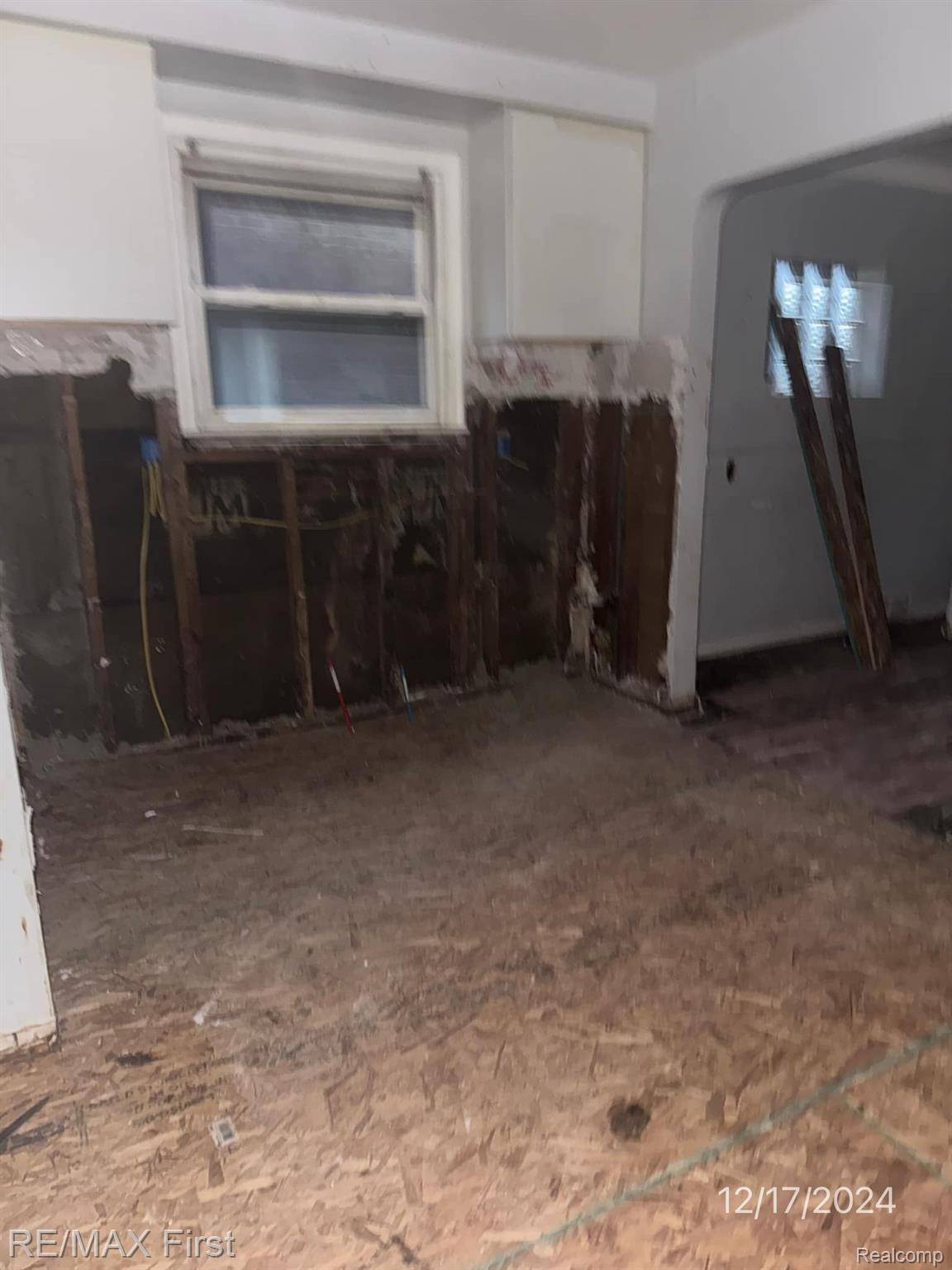 Detroit, MI 48205,15018 SEYMOUR ST