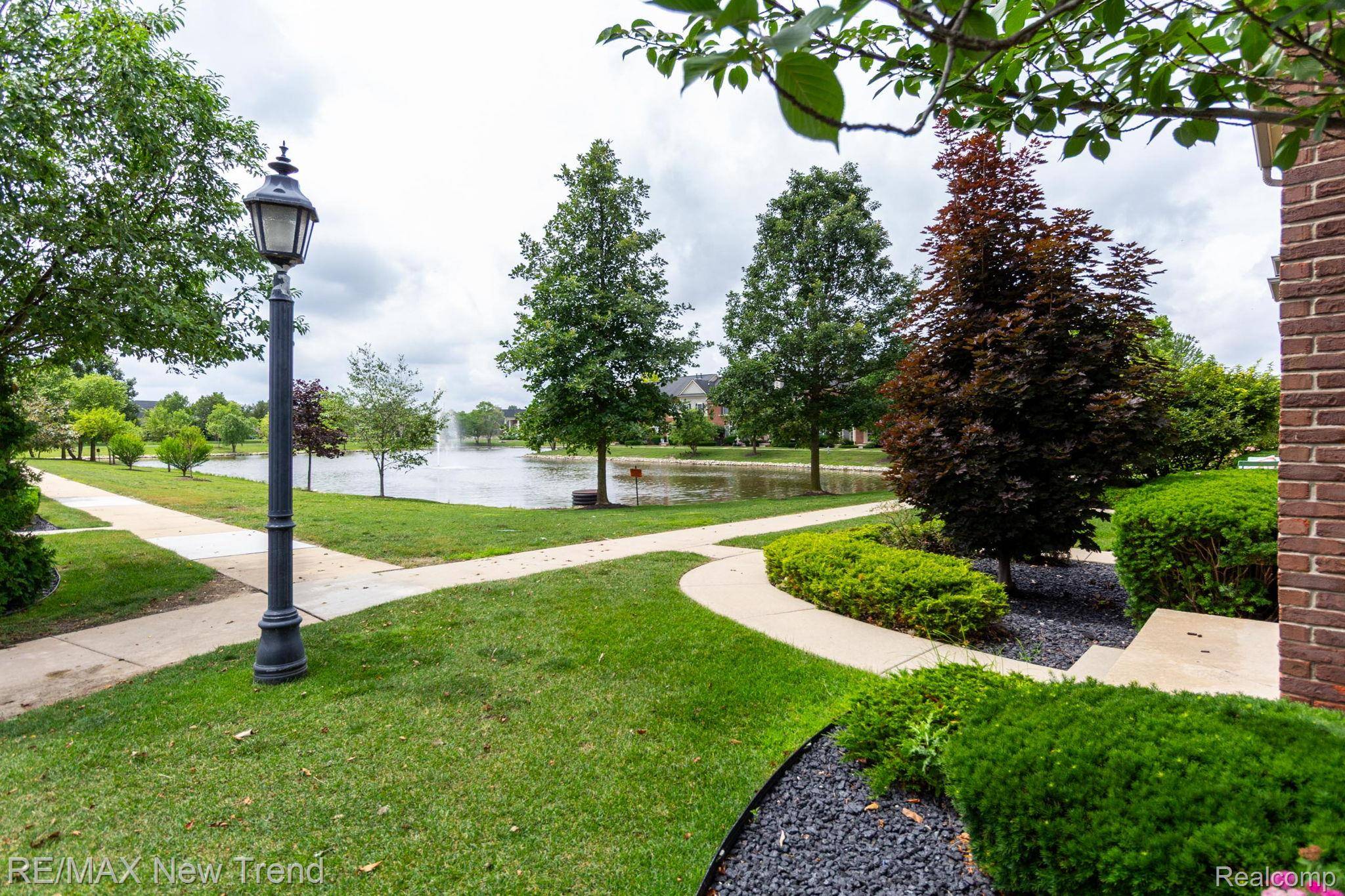 Canton, MI 48187,45929 GRAYSTONE LN