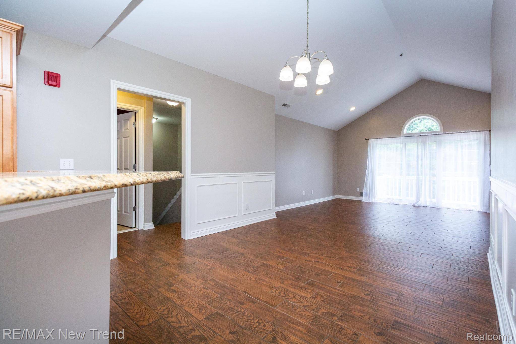 Canton, MI 48187,45929 GRAYSTONE LN