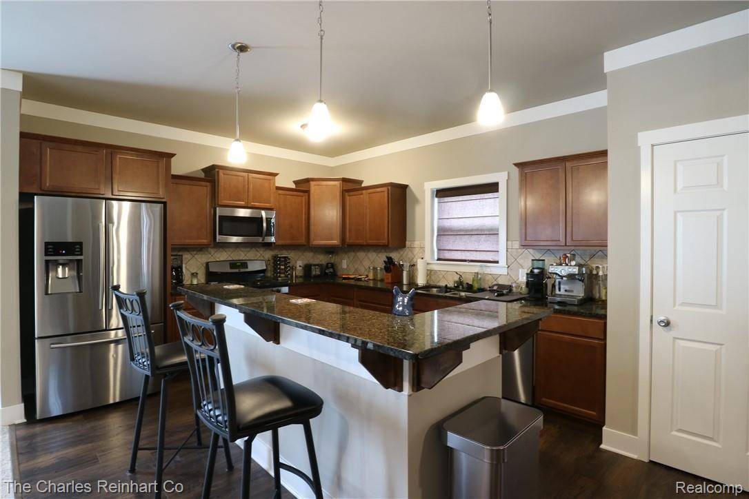 MI 48197,7416 BELFONT CT