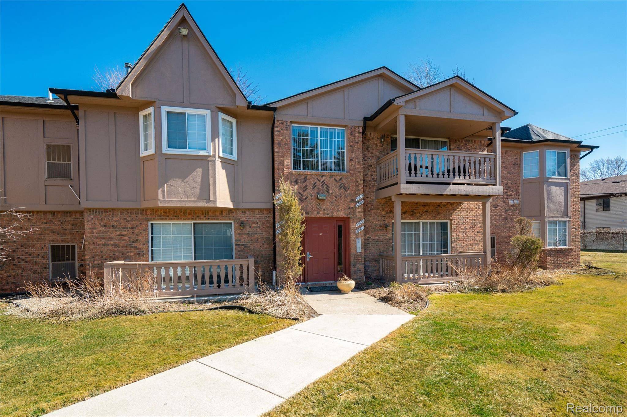 Roseville, MI 48066,30516 OAKRIDGE MANOR DR