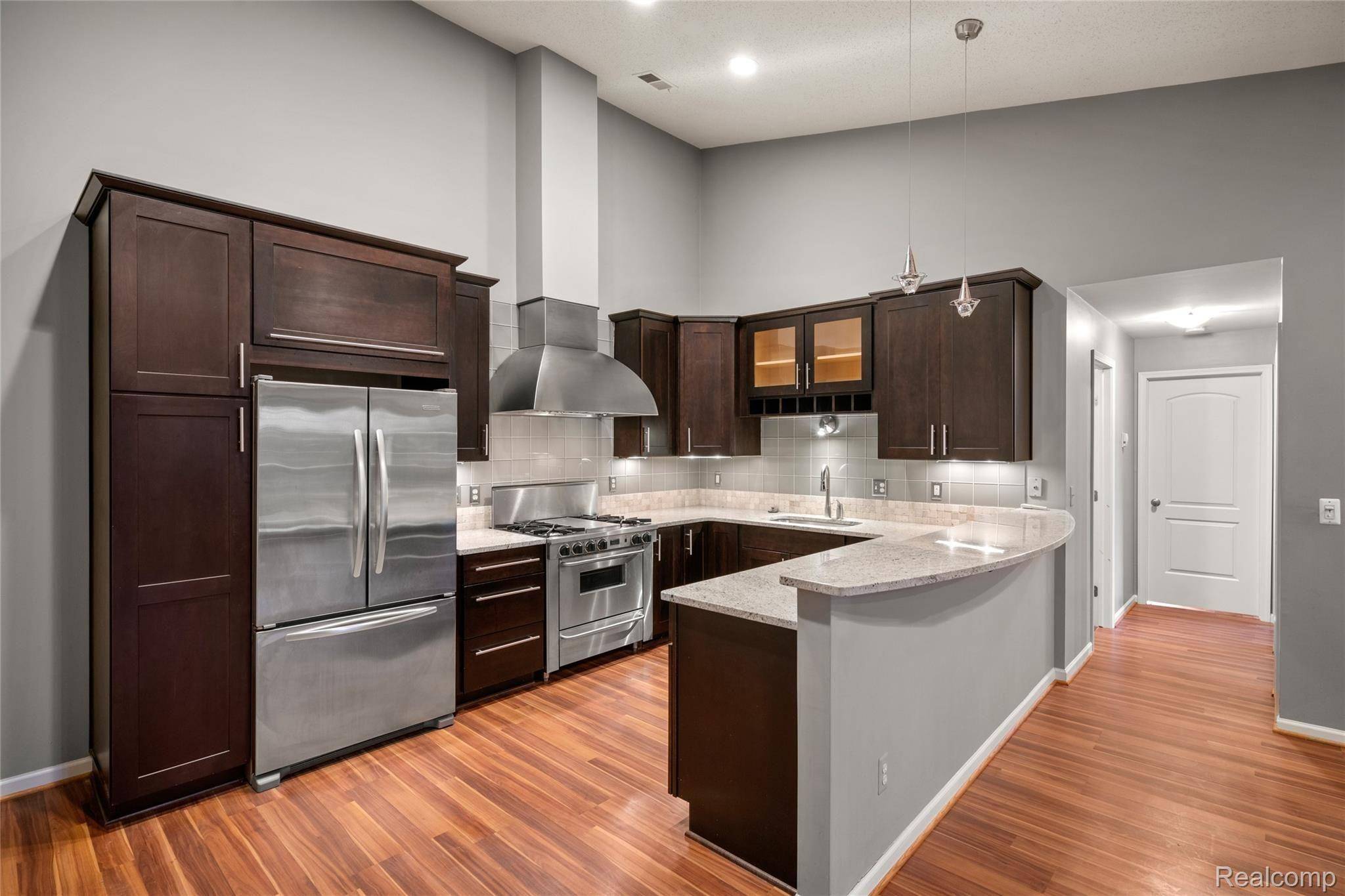 Roseville, MI 48066,30516 OAKRIDGE MANOR DR