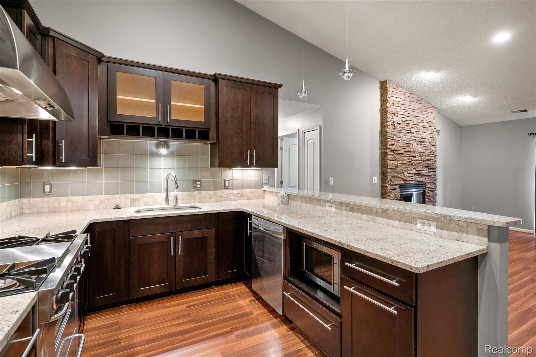 Roseville, MI 48066,30516 OAKRIDGE MANOR DR