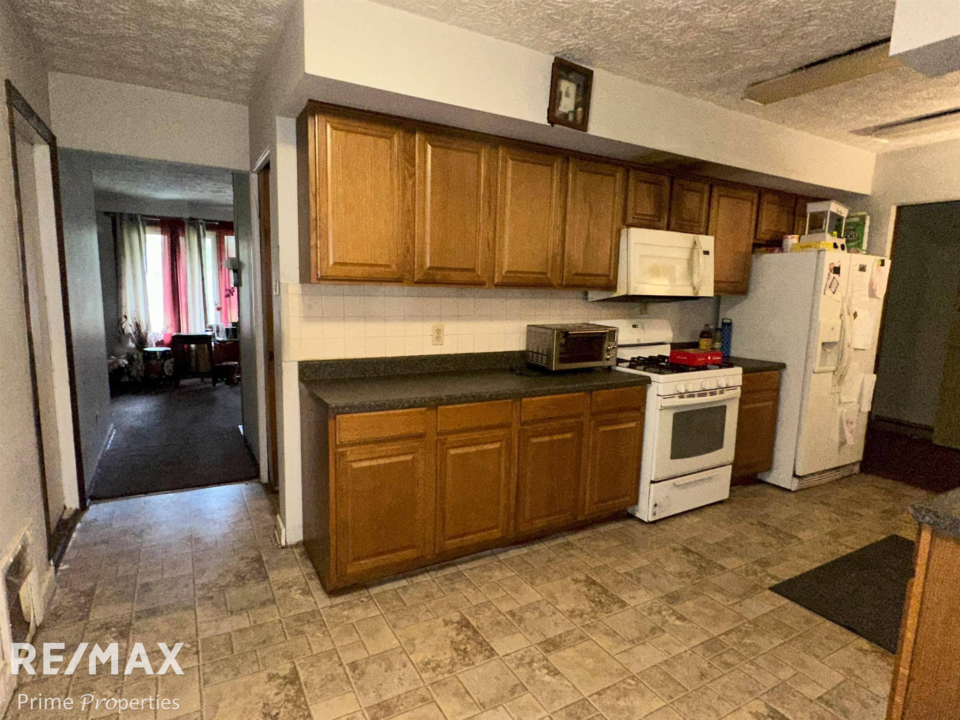 Saginaw, MI 48601,3195 Dixie CT