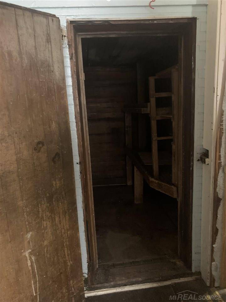 Port Huron, MI 48060,1203 Varney ST