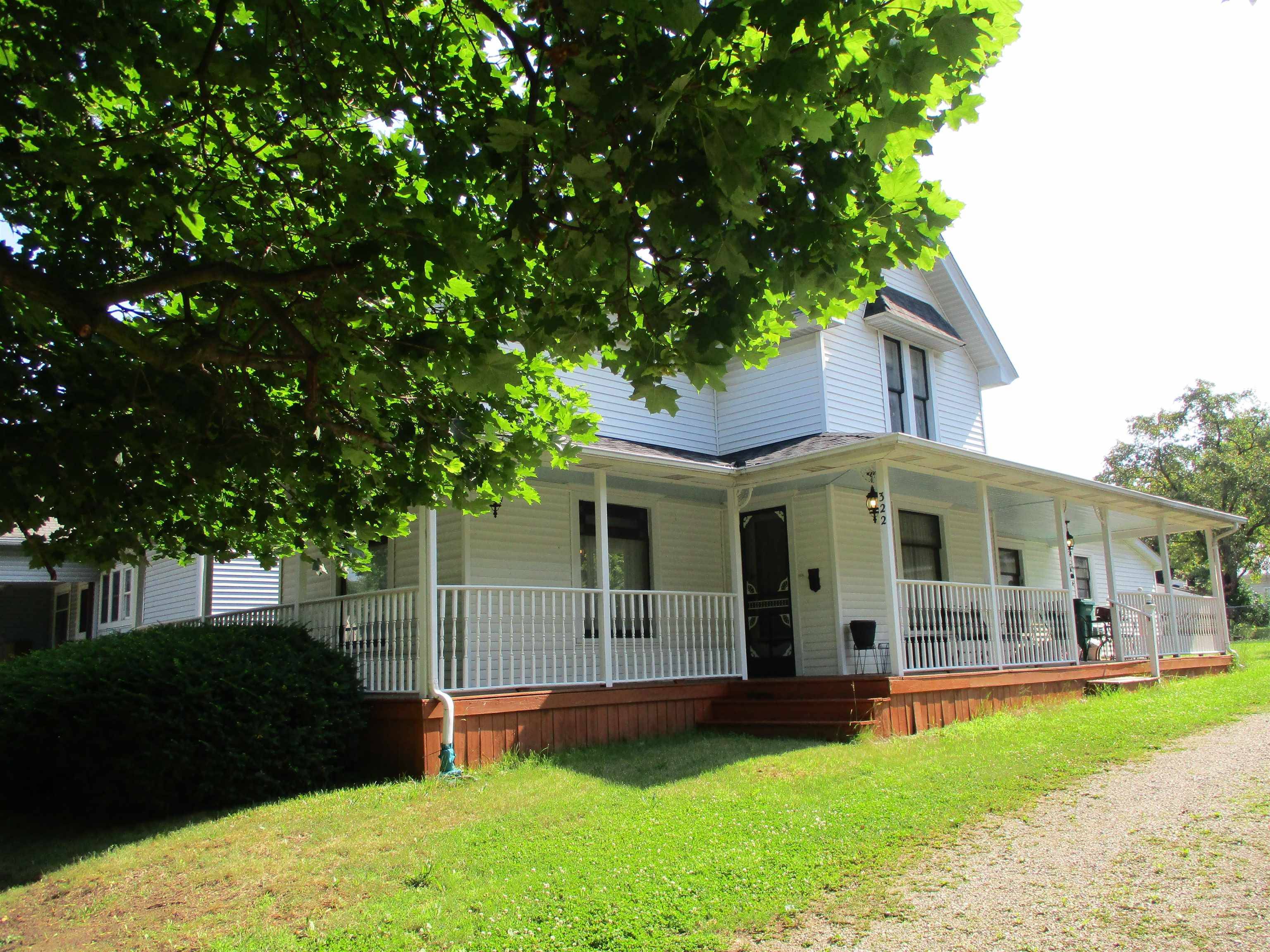 Perry, MI 48872,322 Main ST