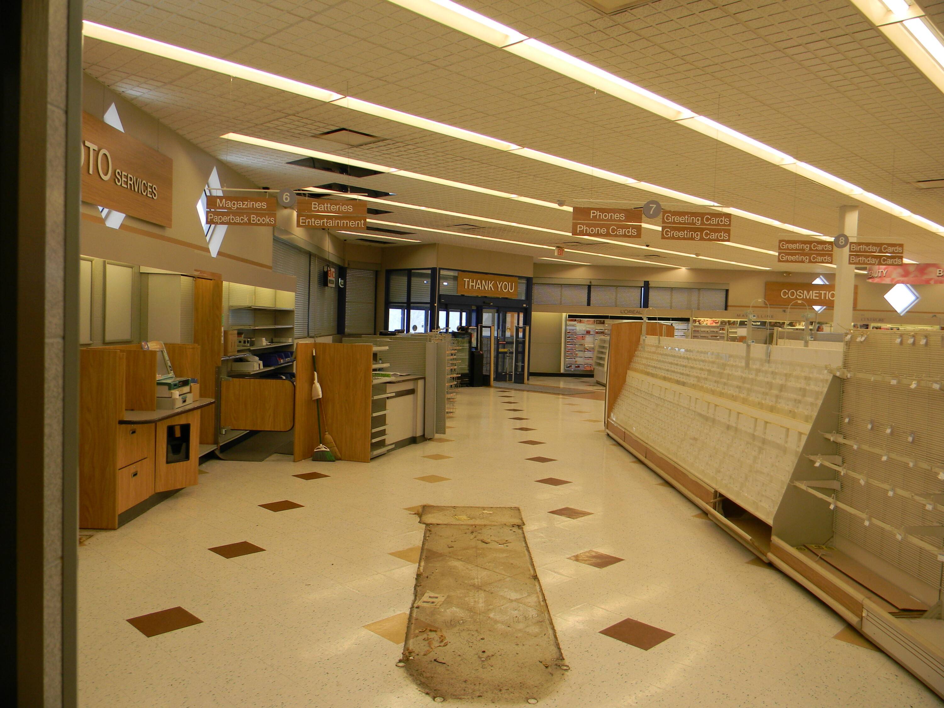 936 E Ludington AVE, Ludington, MI 49431