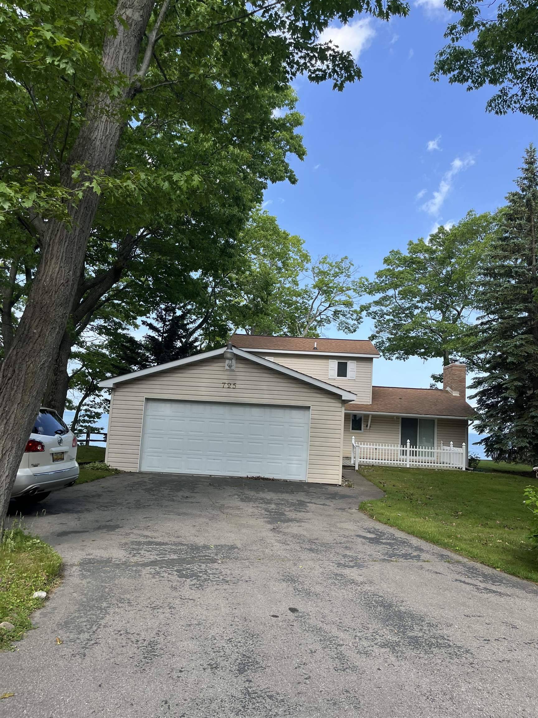 Au Gres, MI 48703,725 S Crescent AVE