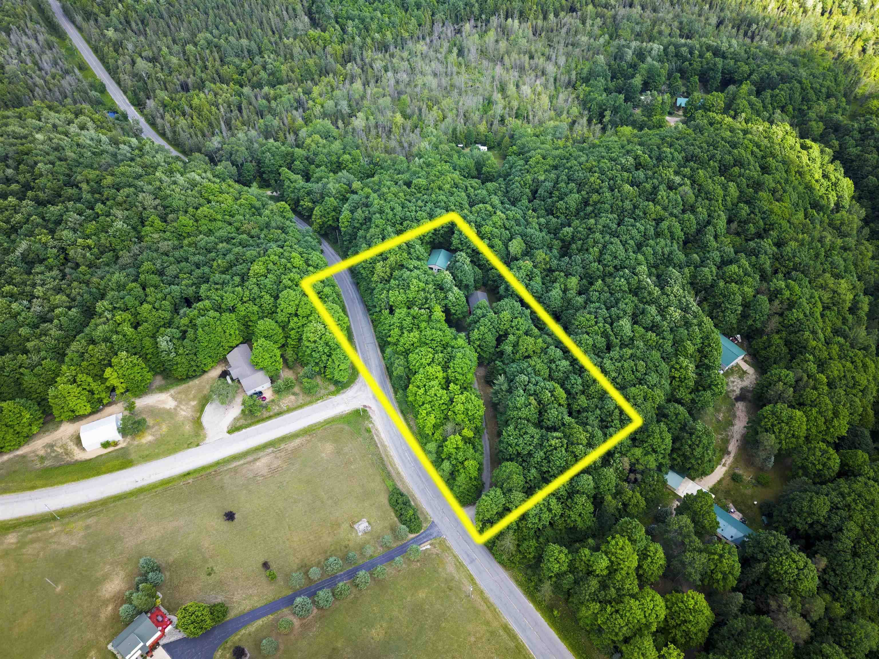 Rapid City, MI 49676,21 Wood RD