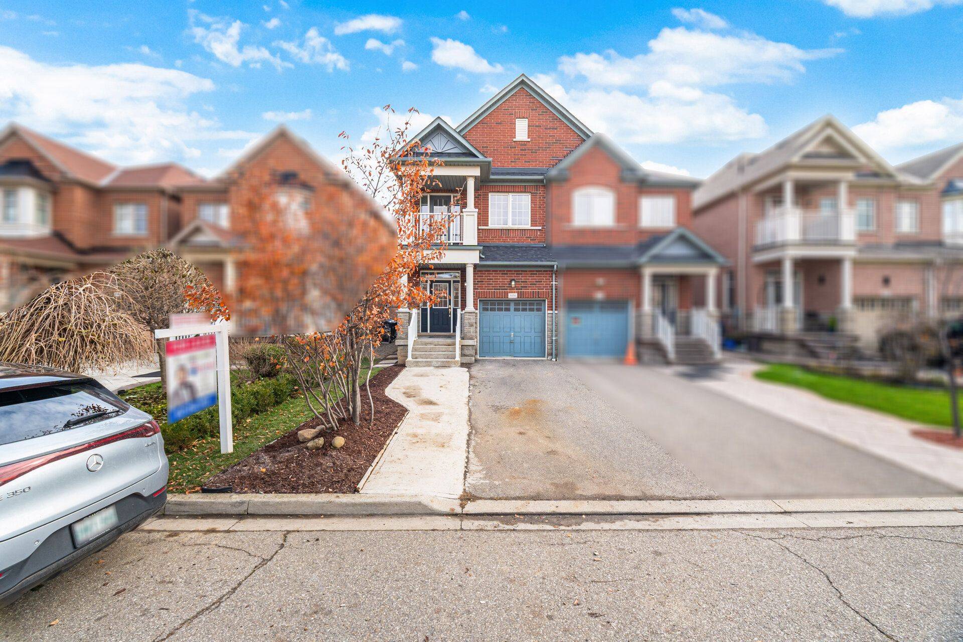 Mississauga, ON L5M 0M9,3056 Doyle ST