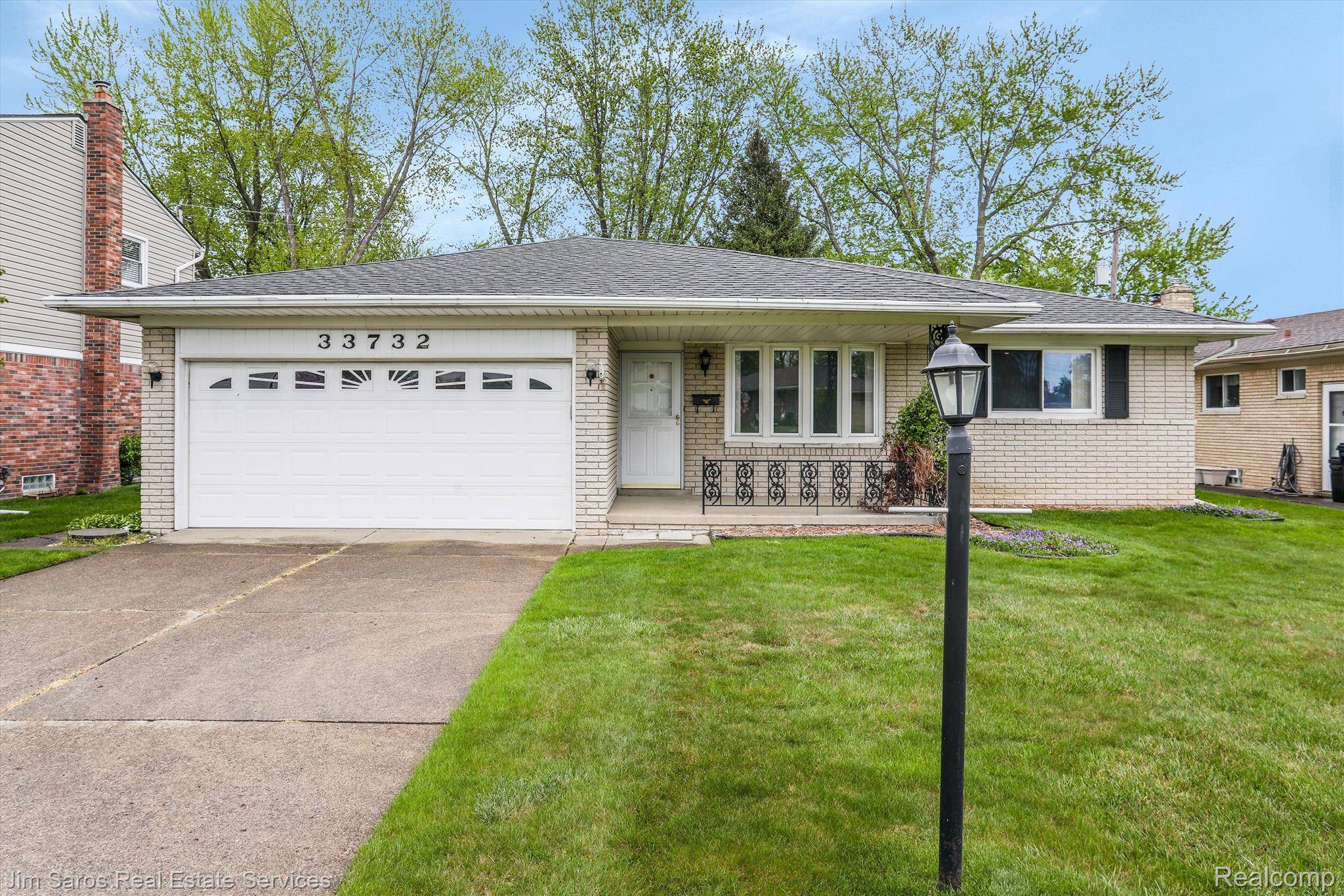 Sterling Heights, MI 48312,33732 MINA DR