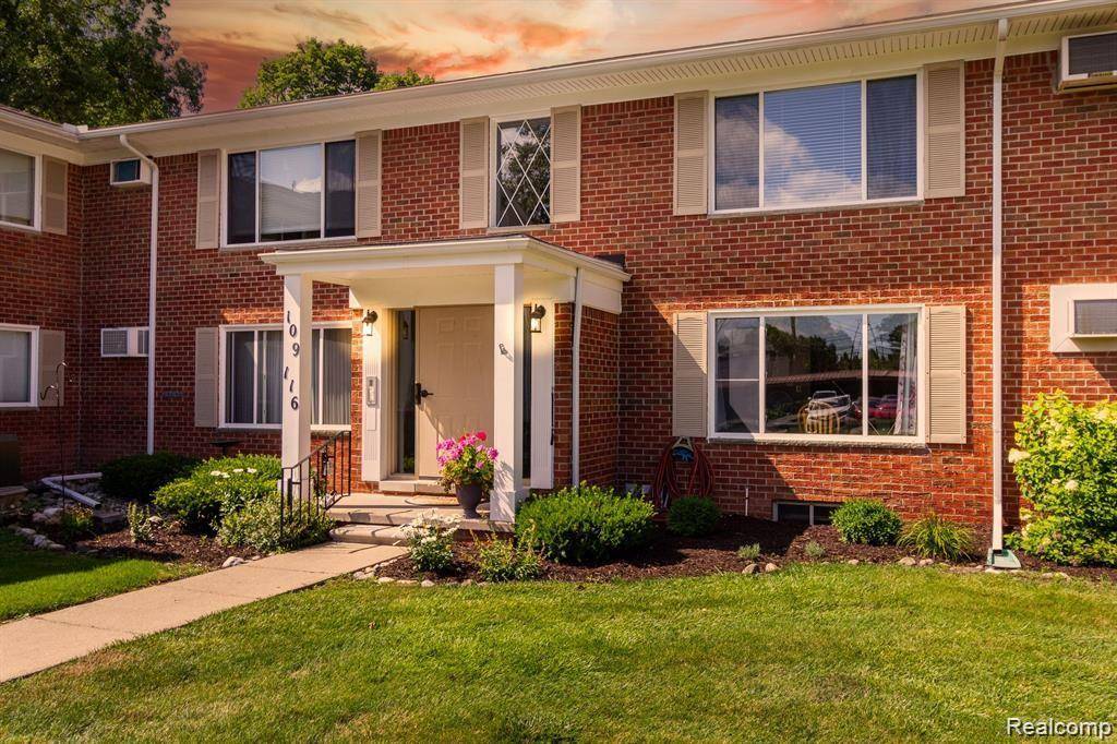 Grosse Ile, MI 48138,24111 Meridian RD #116