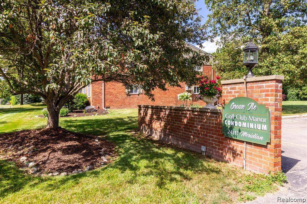 Grosse Ile, MI 48138,24111 Meridian RD #116