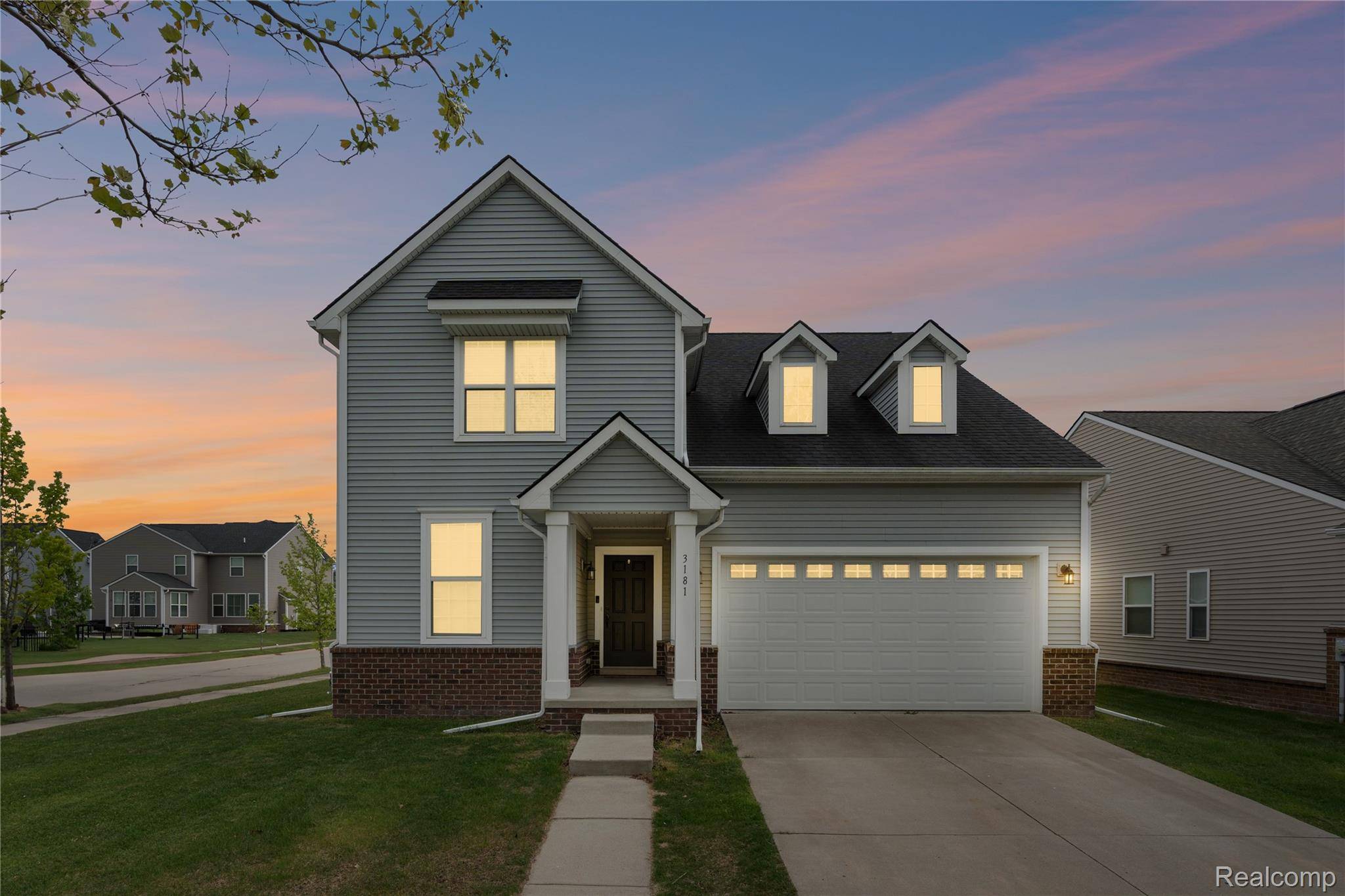 Wixom, MI 48393,3181 Curtis