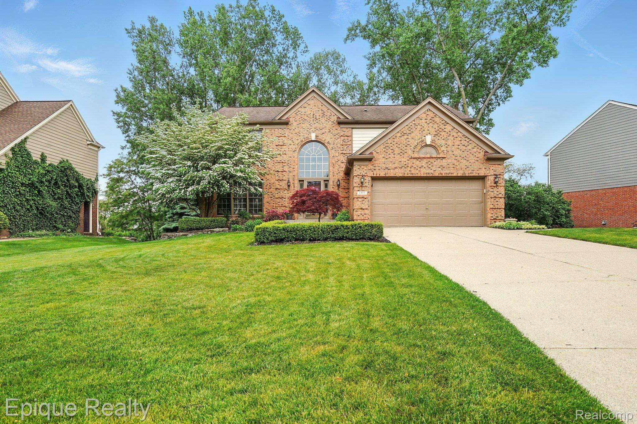 Lake Orion, MI 48362,1377 Lake Shore BLVD