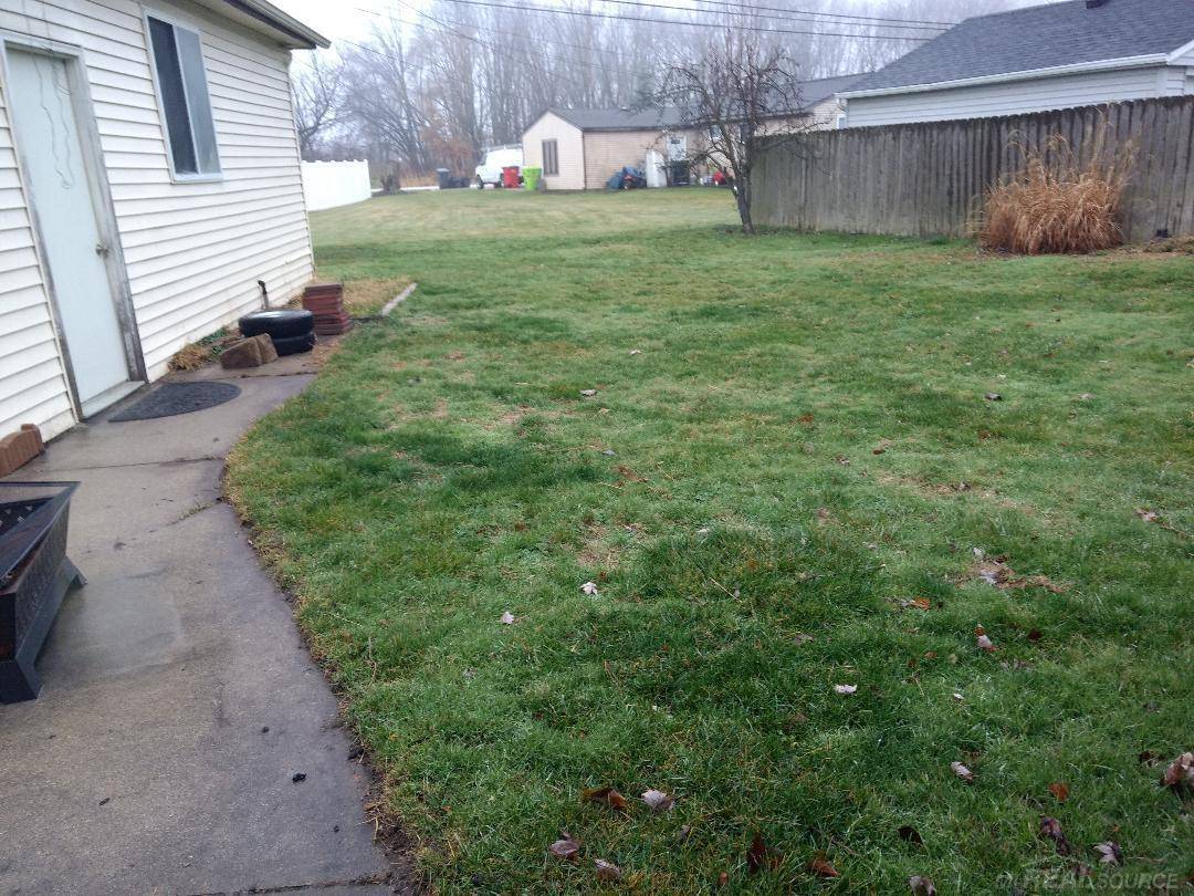 Harrison Twp, MI 48045,39716 Detroit ST