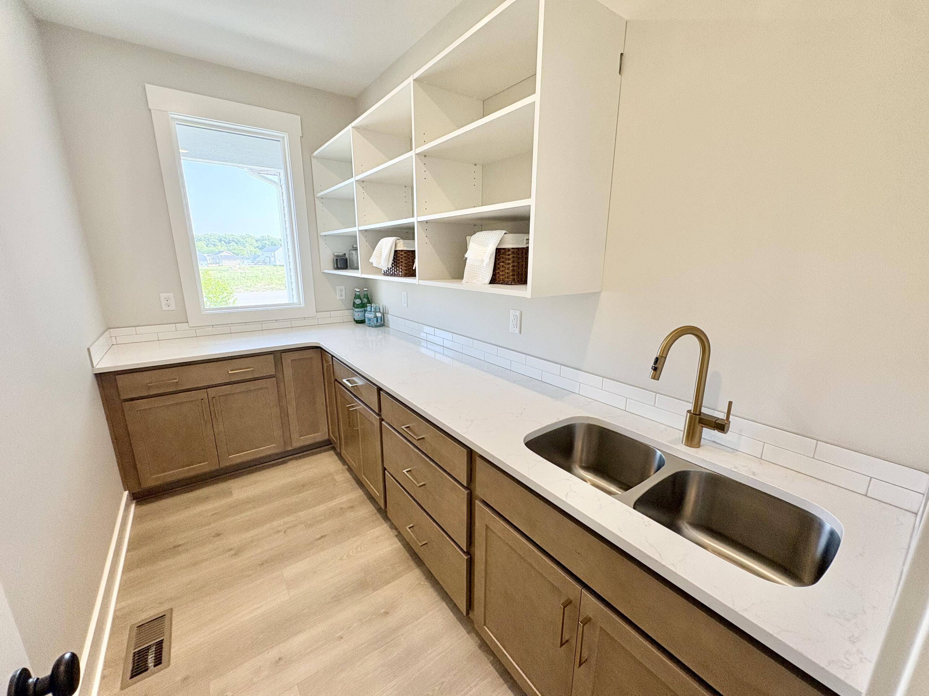 Hudsonville, MI 49426,1798 Round Barn DR