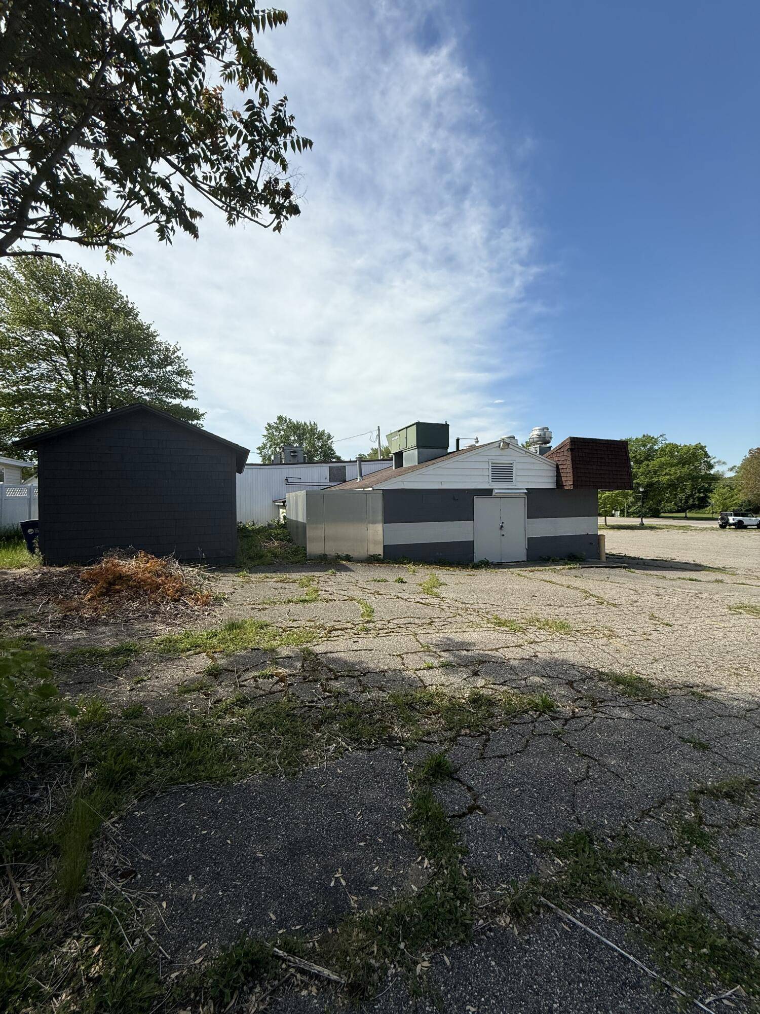 214 E State ST, Belding City, MI 48809