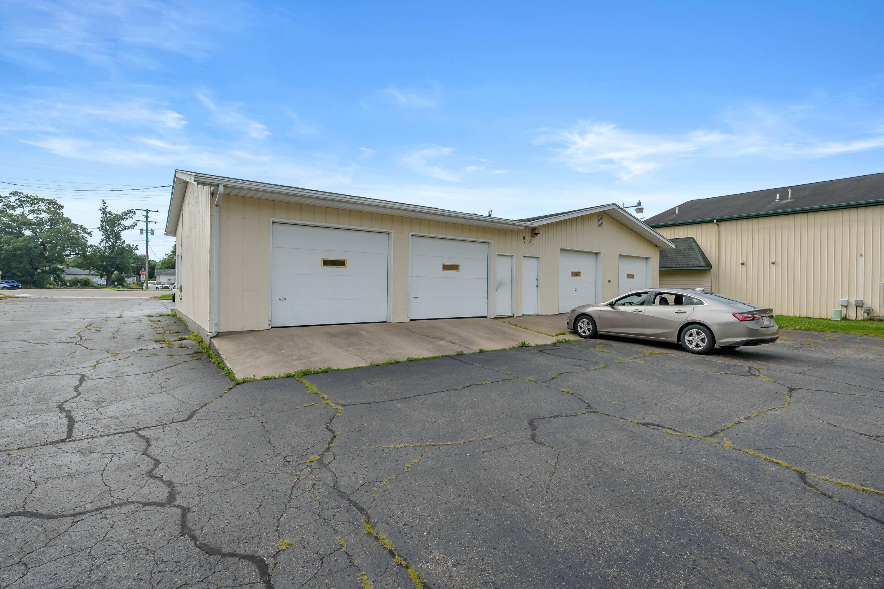 MI 49024,8720 Shaver RD