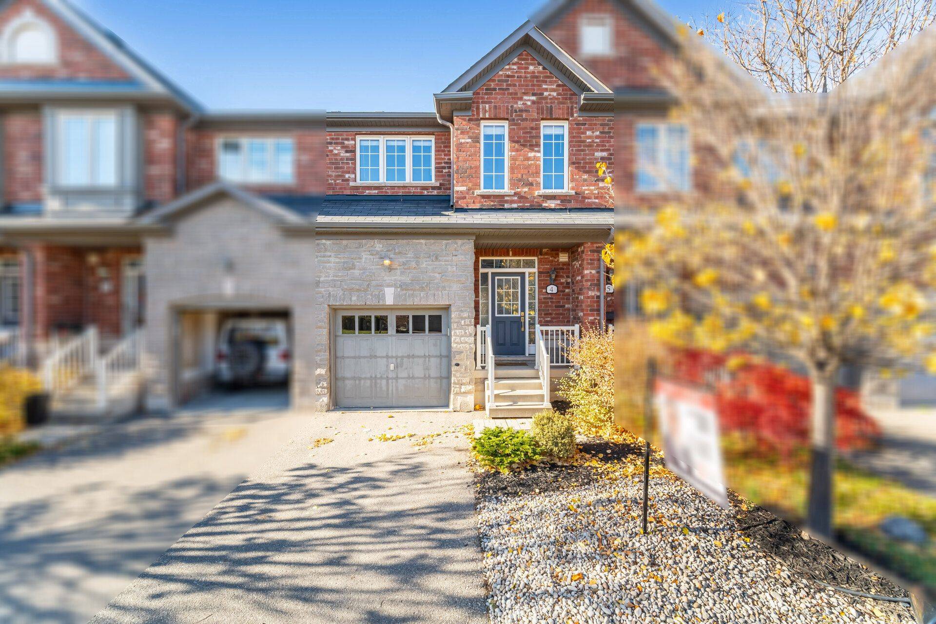 Milton, ON L9T 8B1,745 Farmstead DR #4