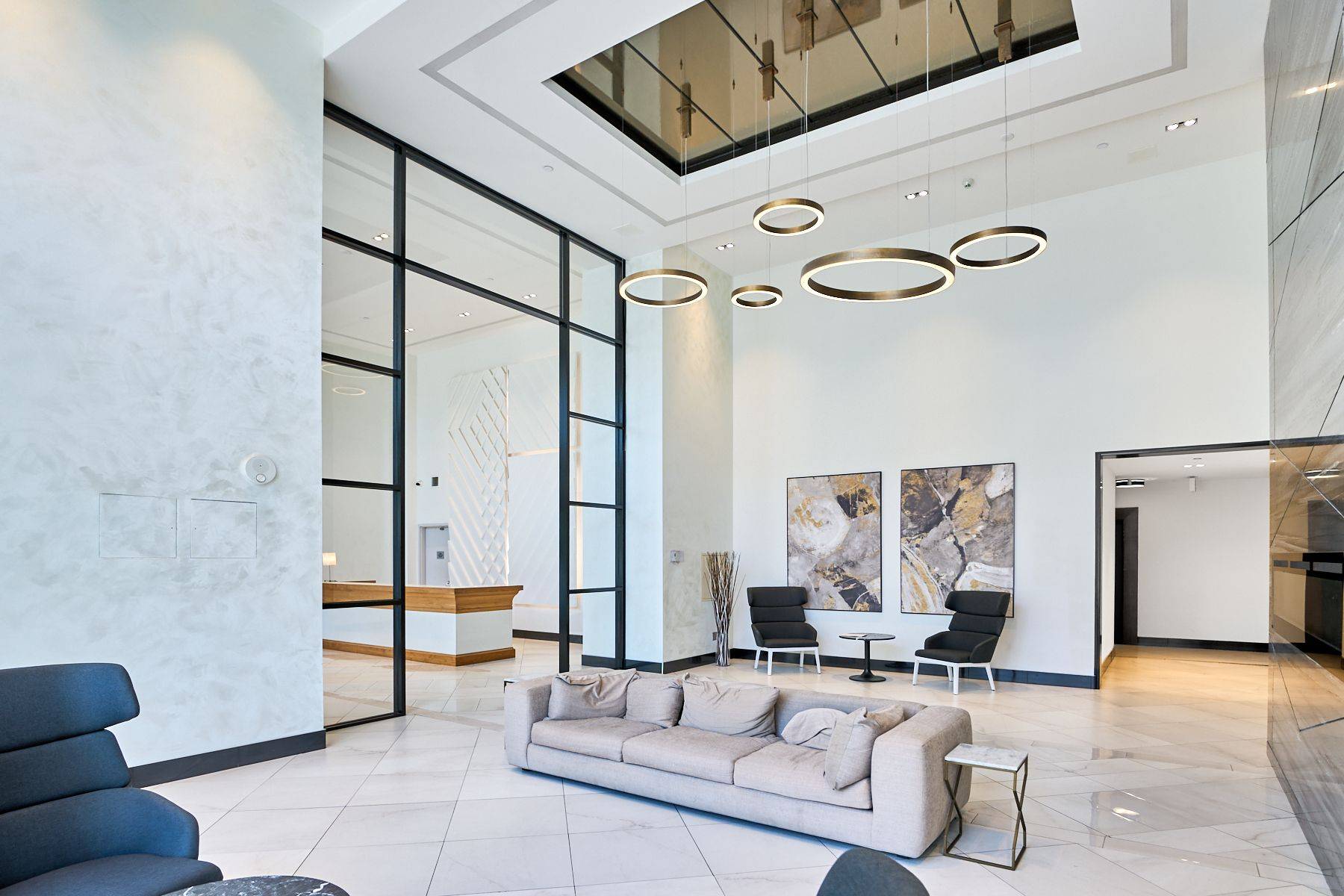 Ottawa Centre, ON K1R 0C5,255 Bay ST #1707