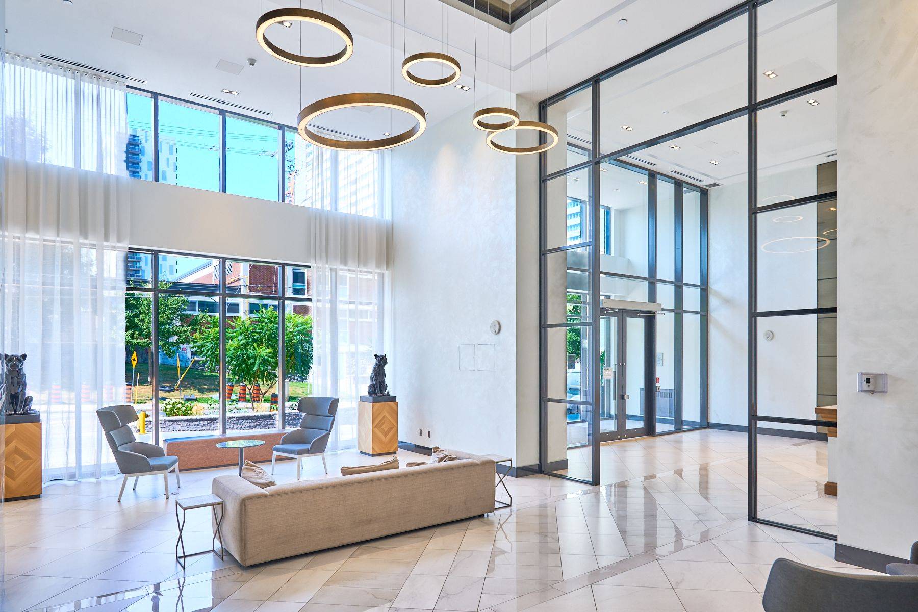 Ottawa Centre, ON K1R 0C5,255 Bay ST #1707