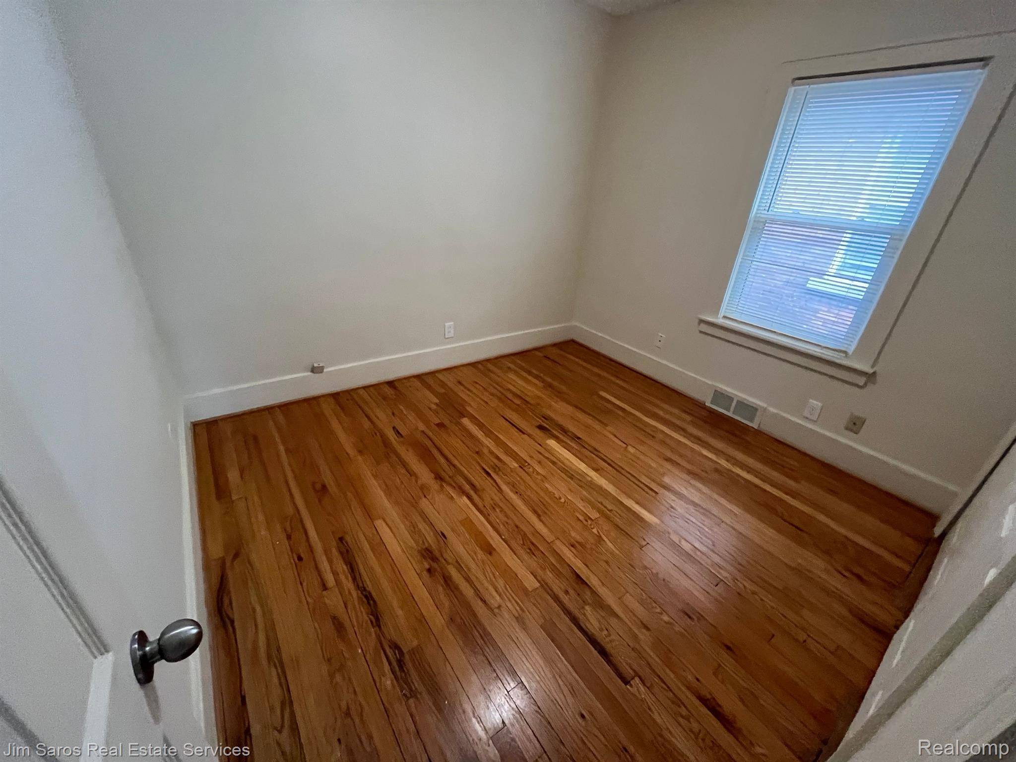 Grosse Pointe Park, MI 48230,928 NOTTINGHAM RD