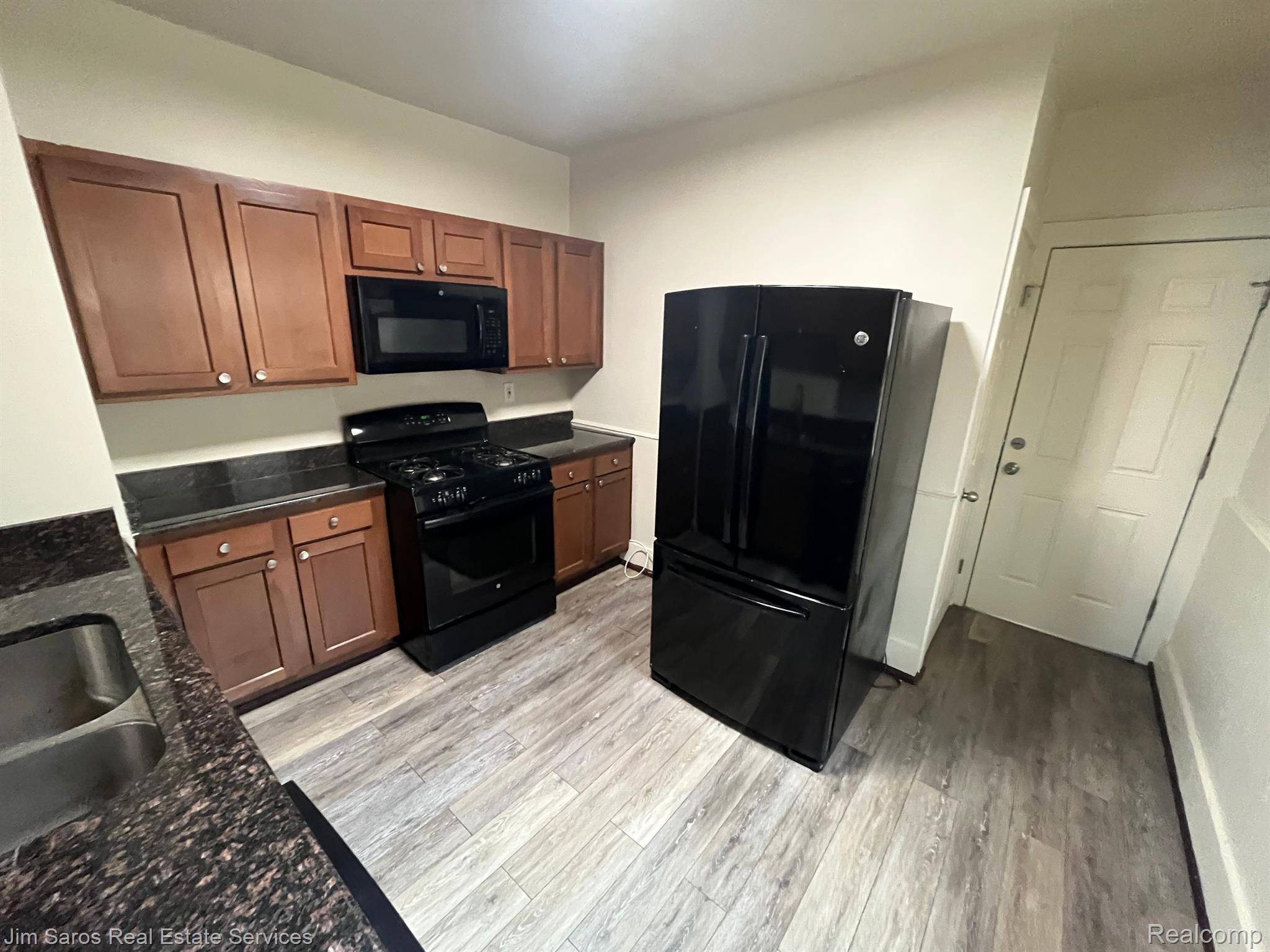 Grosse Pointe Park, MI 48230,928 NOTTINGHAM RD