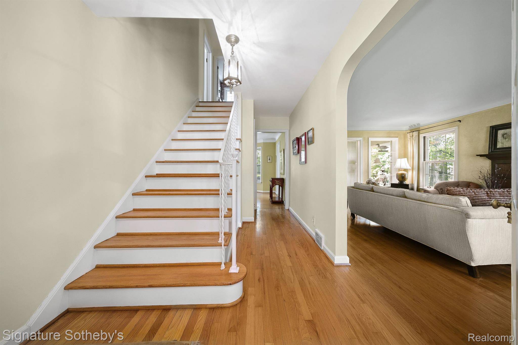 Lathrup Village, MI 48076,27721 SANTA BARBARA DR