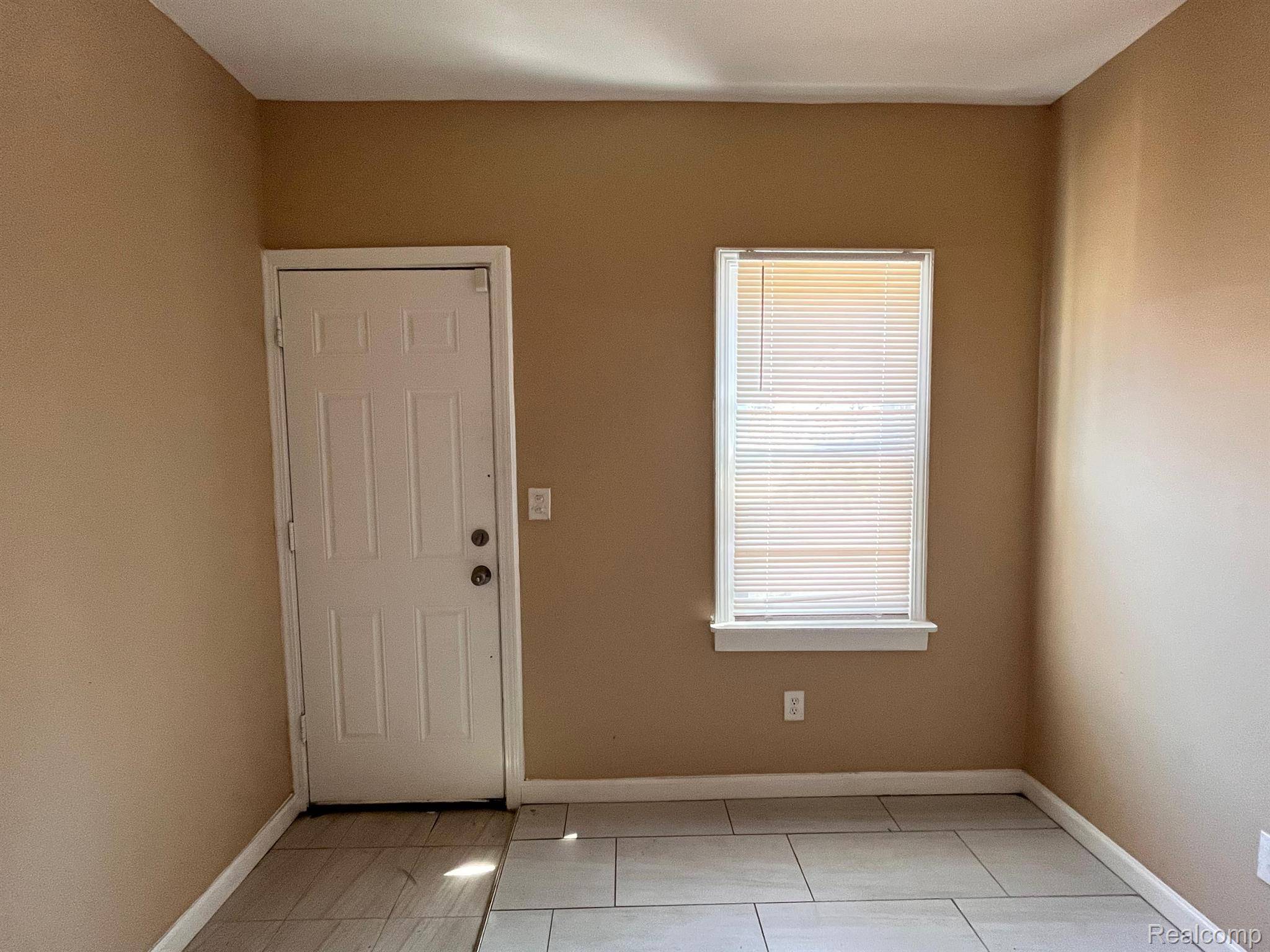 Detroit, MI 48206,2711 BURLINGAME ST