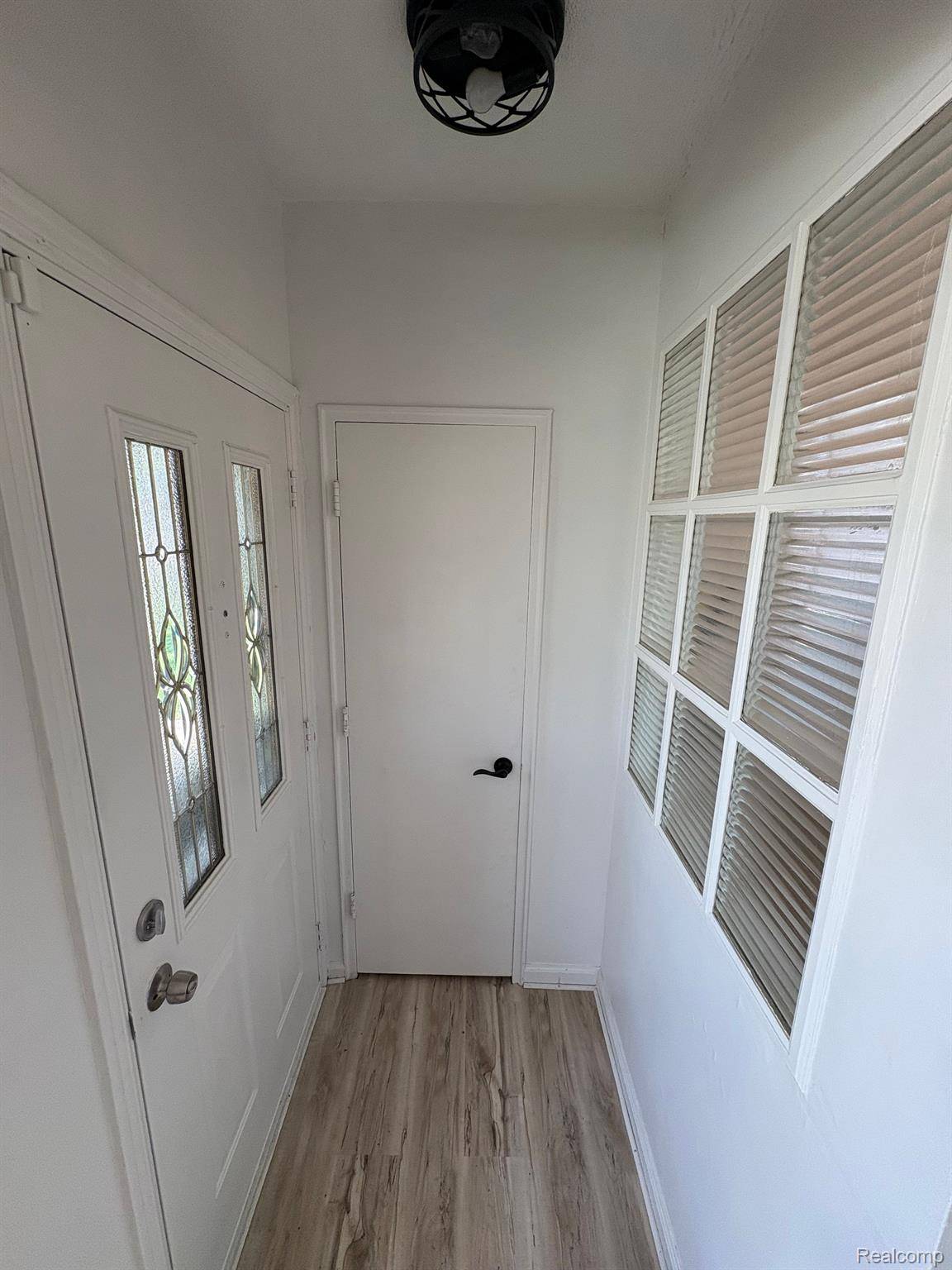 Detroit, MI 48228,9988 STOUT ST