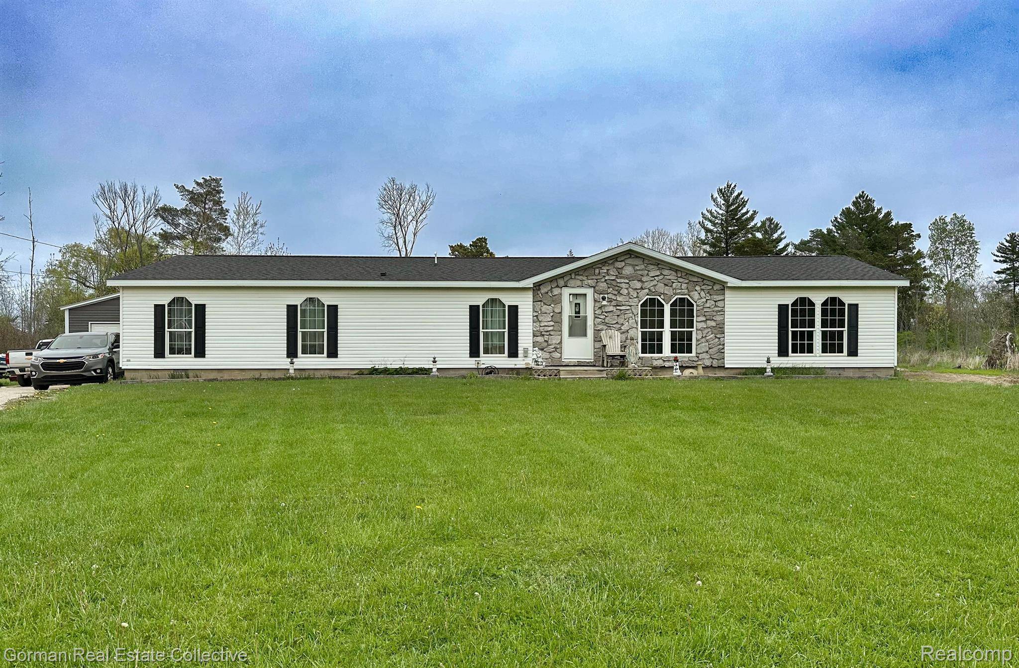 Harbor Beach, MI 48441,1076 N LAKESHORE RD