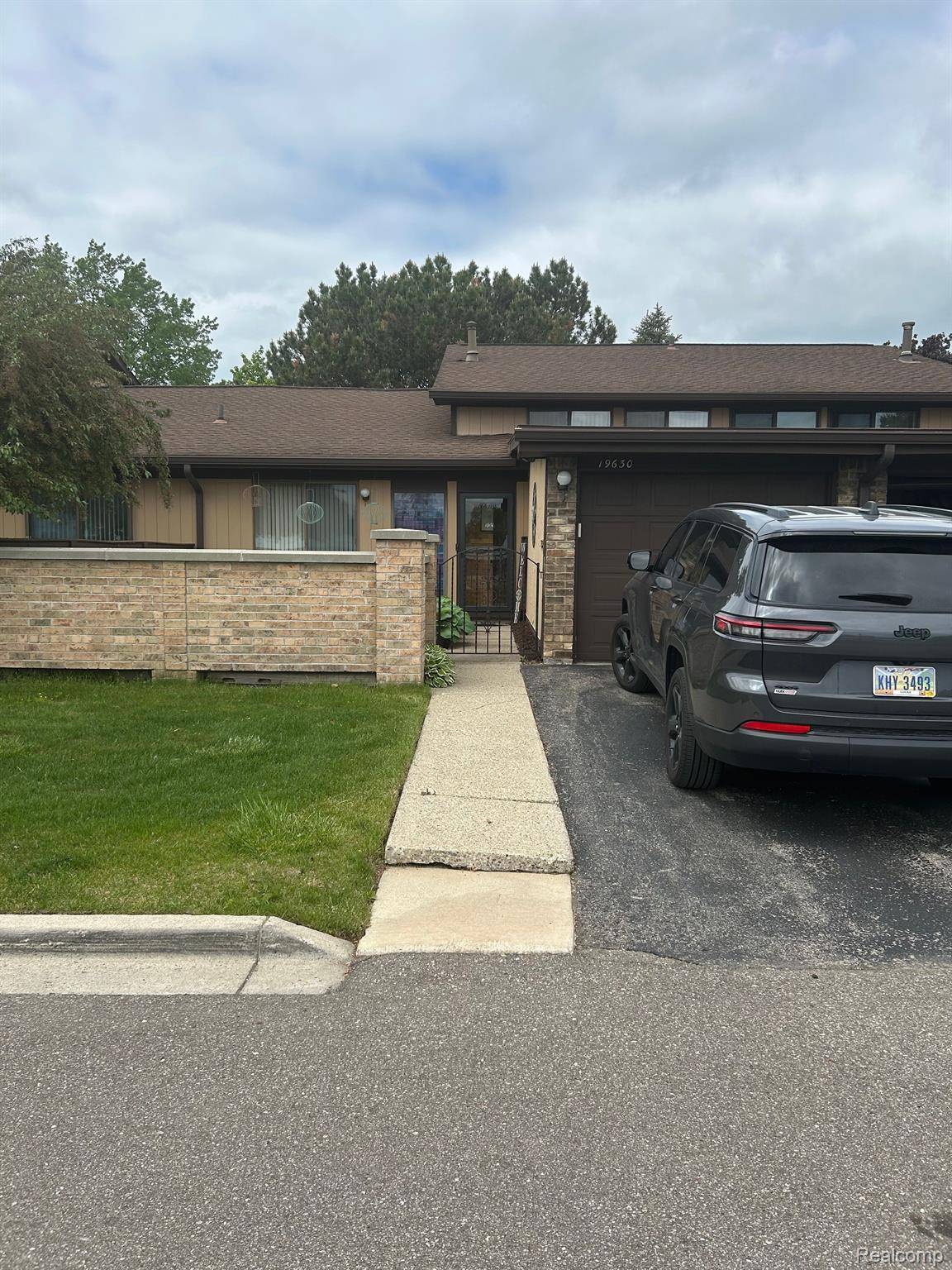 Southfield, MI 48076,19630 VILLA DR S