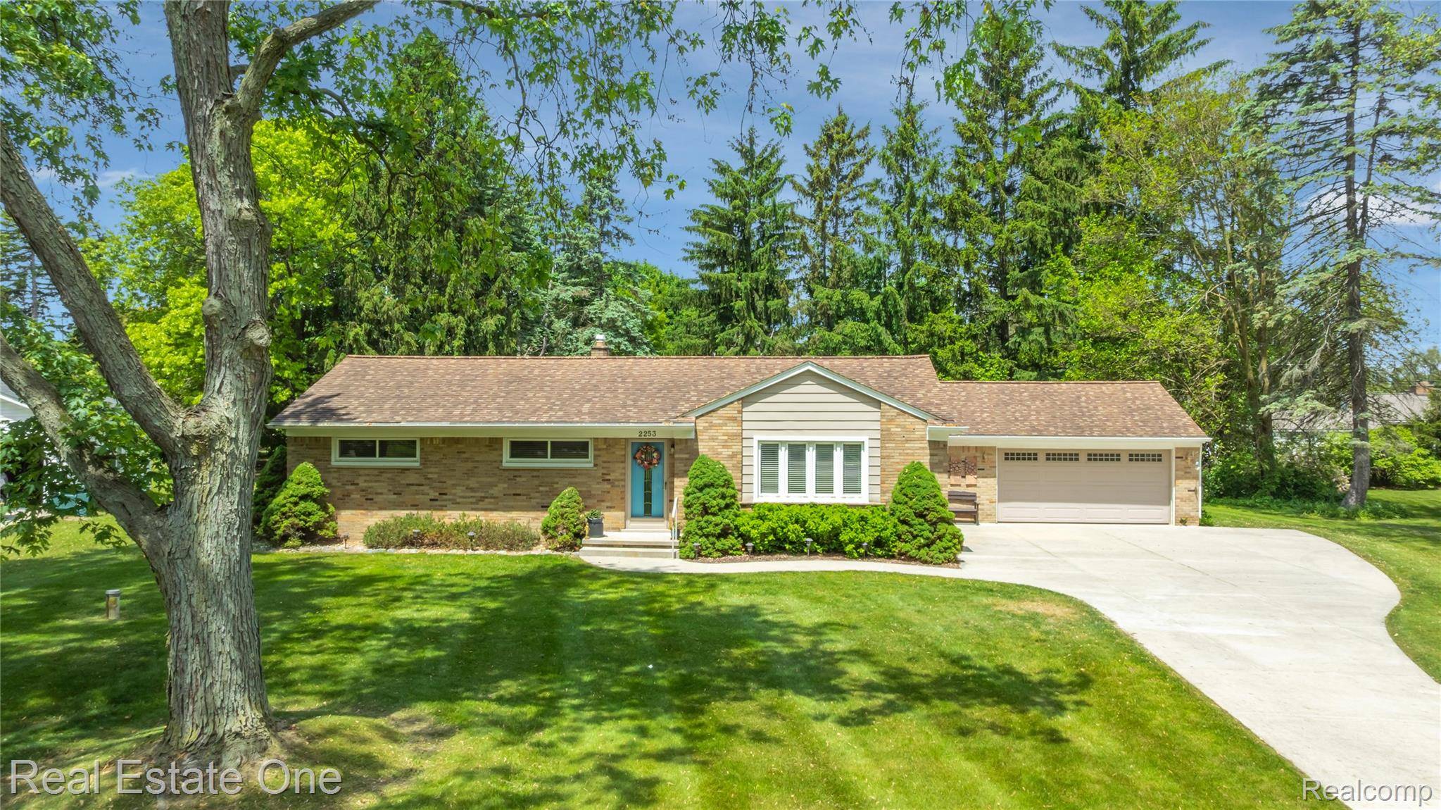 Commerce Twp, MI 48390,2253 Robell DR