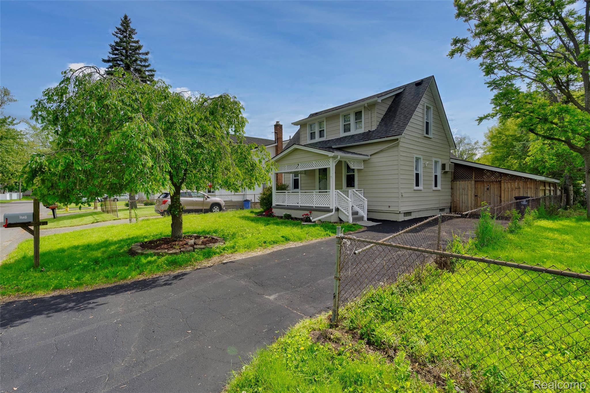 Westland, MI 48186,1618 ELIAS ST