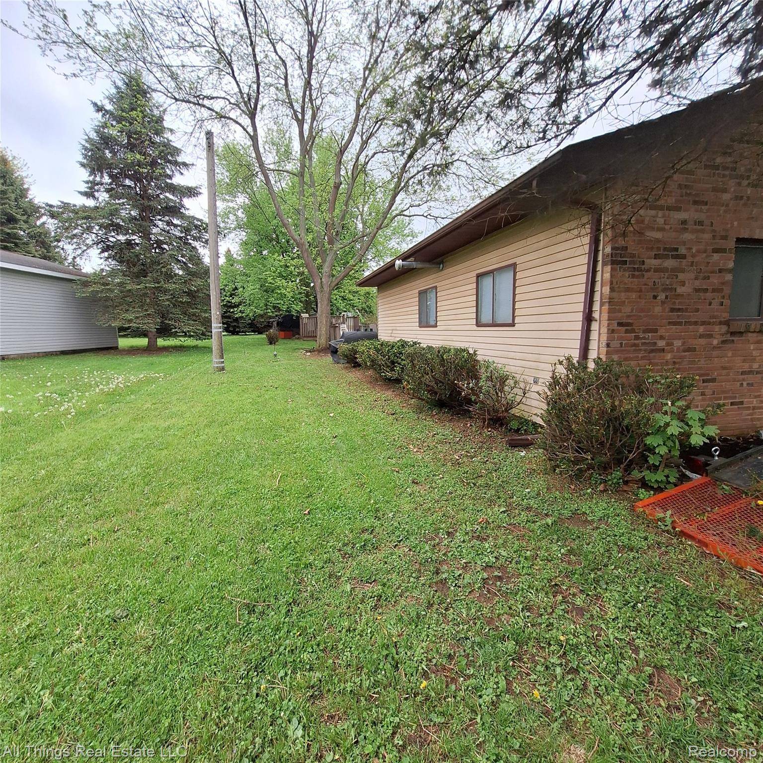 Metamora, MI 48455,3827 WOODLAND DR