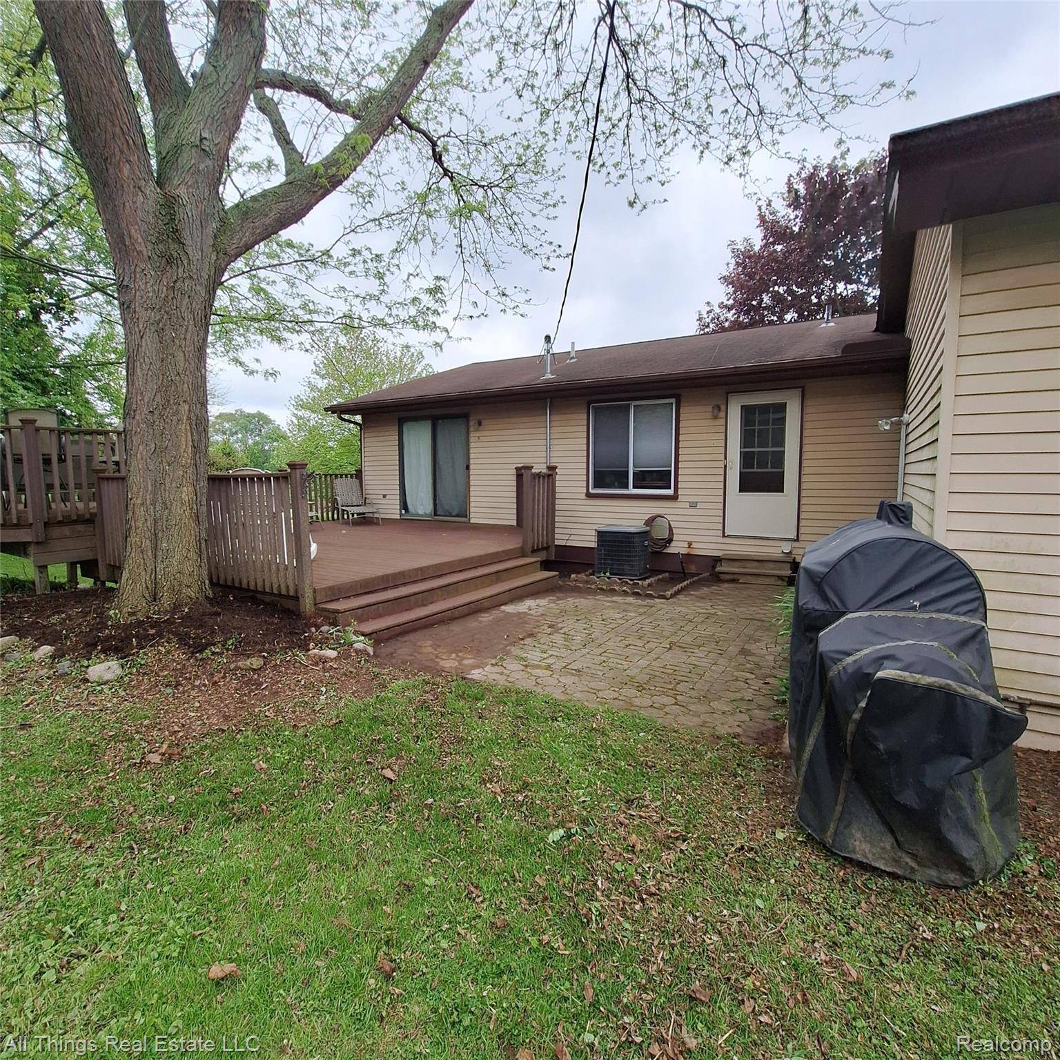 Metamora, MI 48455,3827 WOODLAND DR