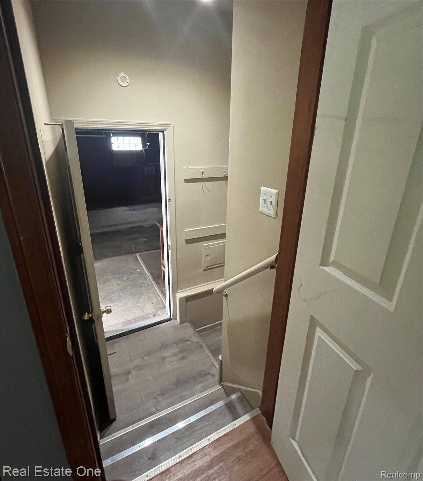 Detroit, MI 48239,10053 Royal Grand