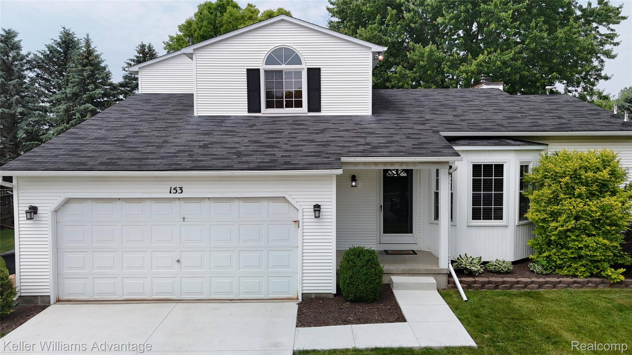 South Lyon, MI 48178,153 Eagle Crest DR